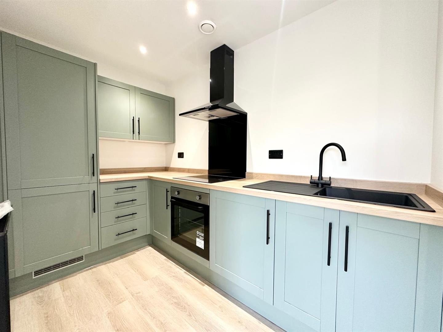 2 bed flat to rent in Sheffield Road, Barnsley 9