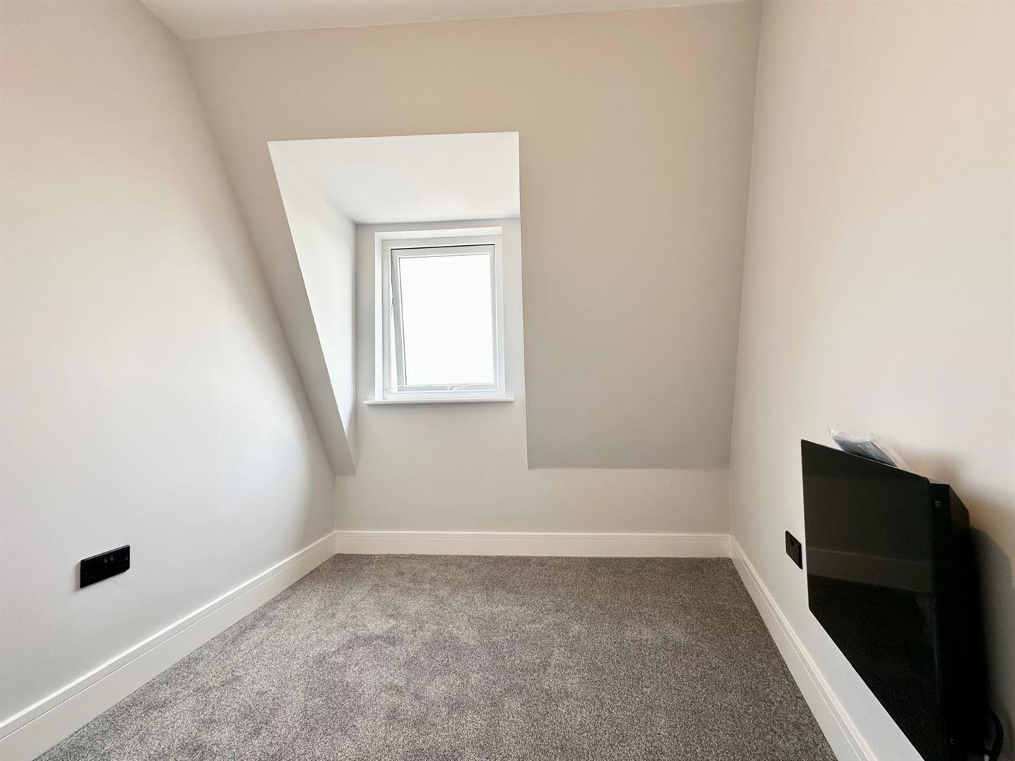 2 bed flat to rent in Sheffield Road, Barnsley  - Property Image 7