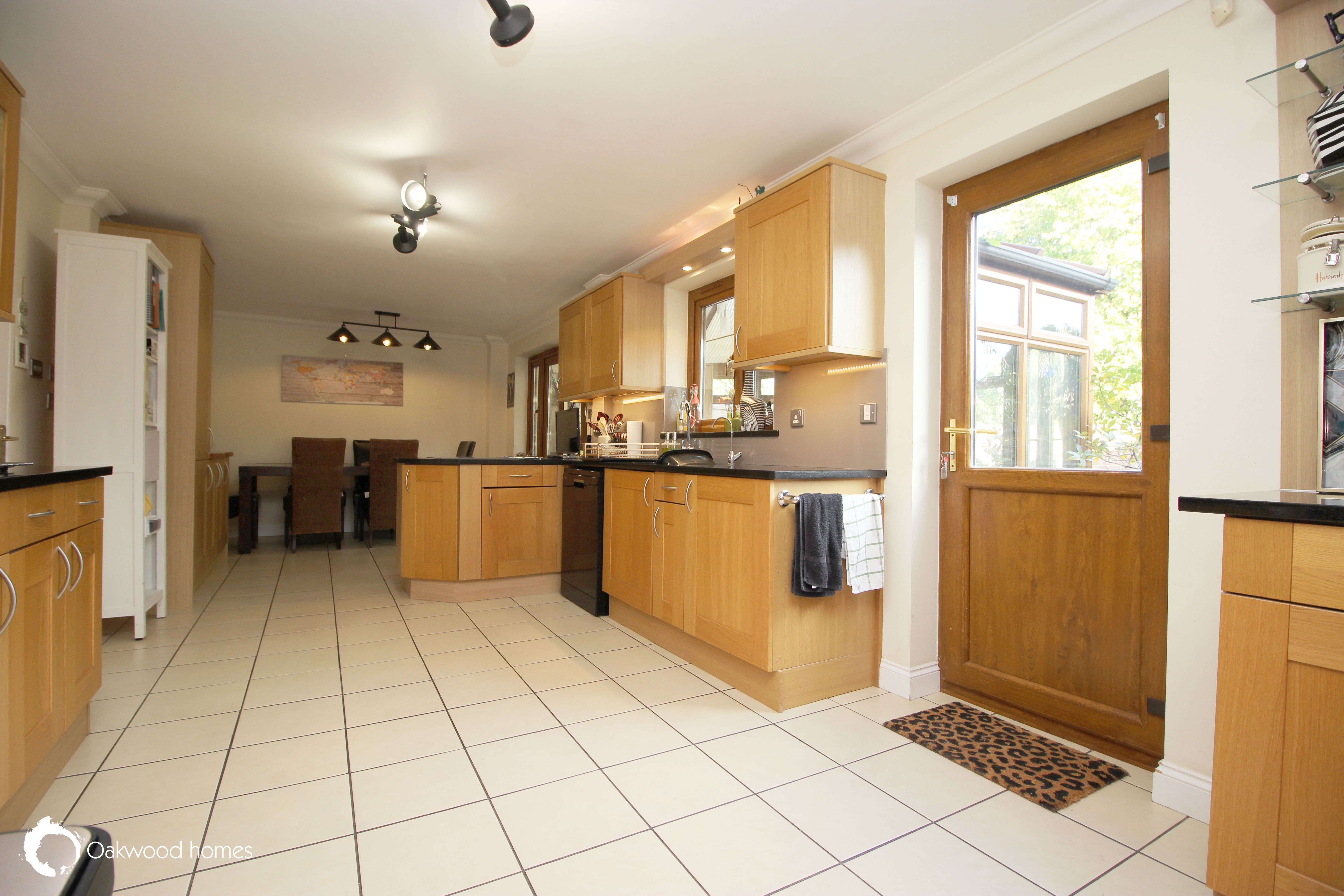 4 bed detached house for sale in Ramsgate Road, Broadstairs  - Property Image 12
