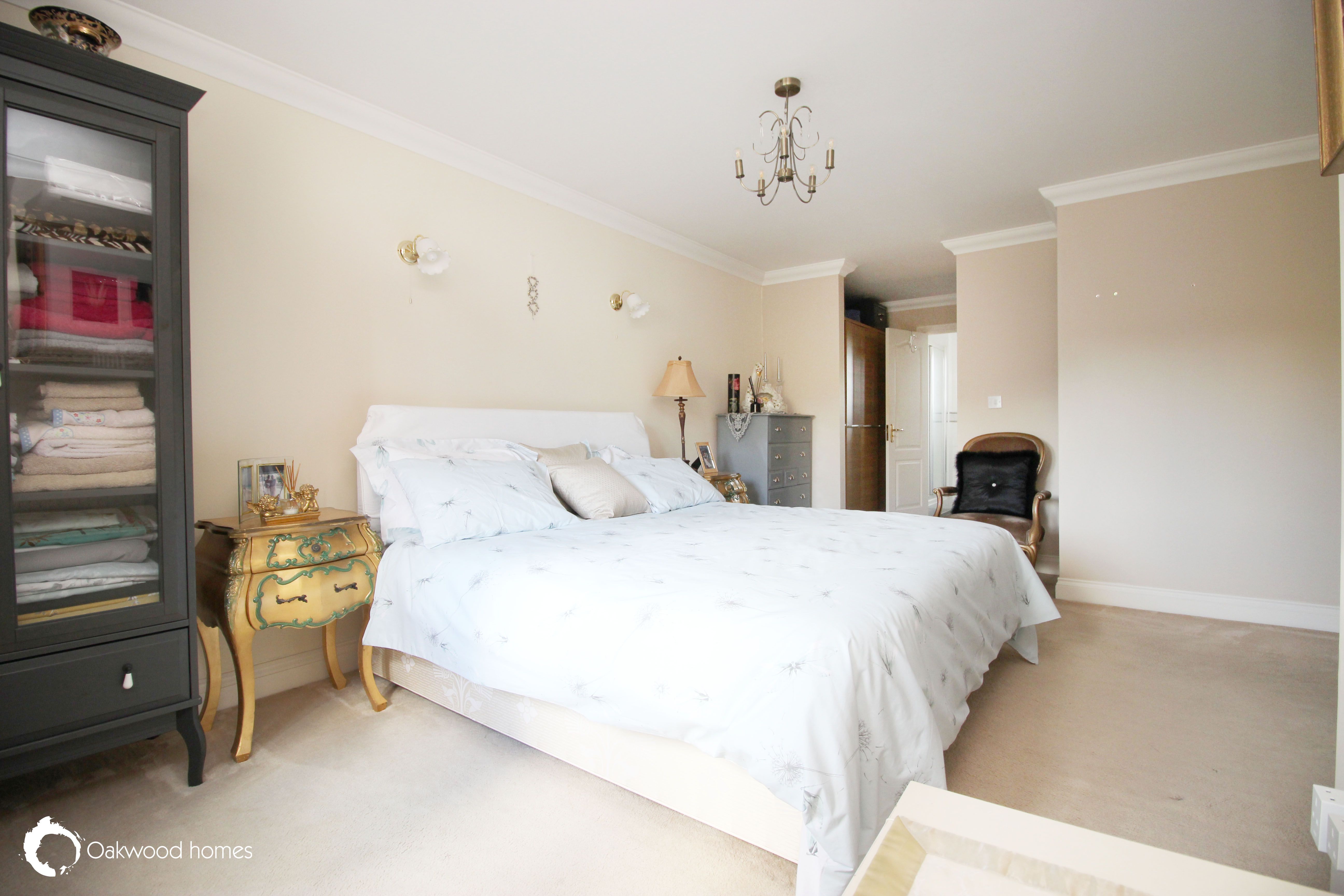 4 bed detached house for sale in Ramsgate Road, Broadstairs  - Property Image 17