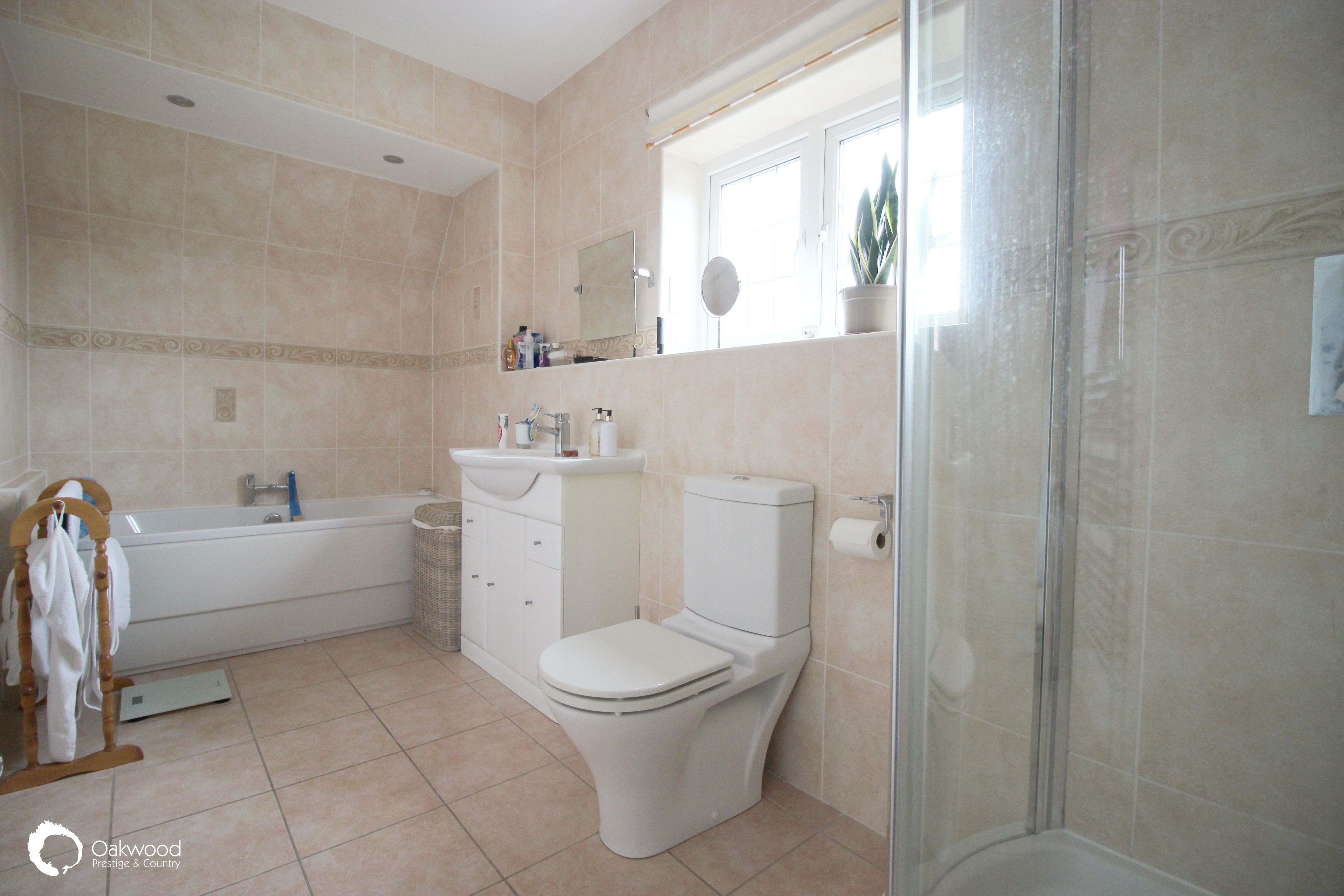 4 bed detached house for sale in Thrupp Paddock, Broadstairs  - Property Image 17