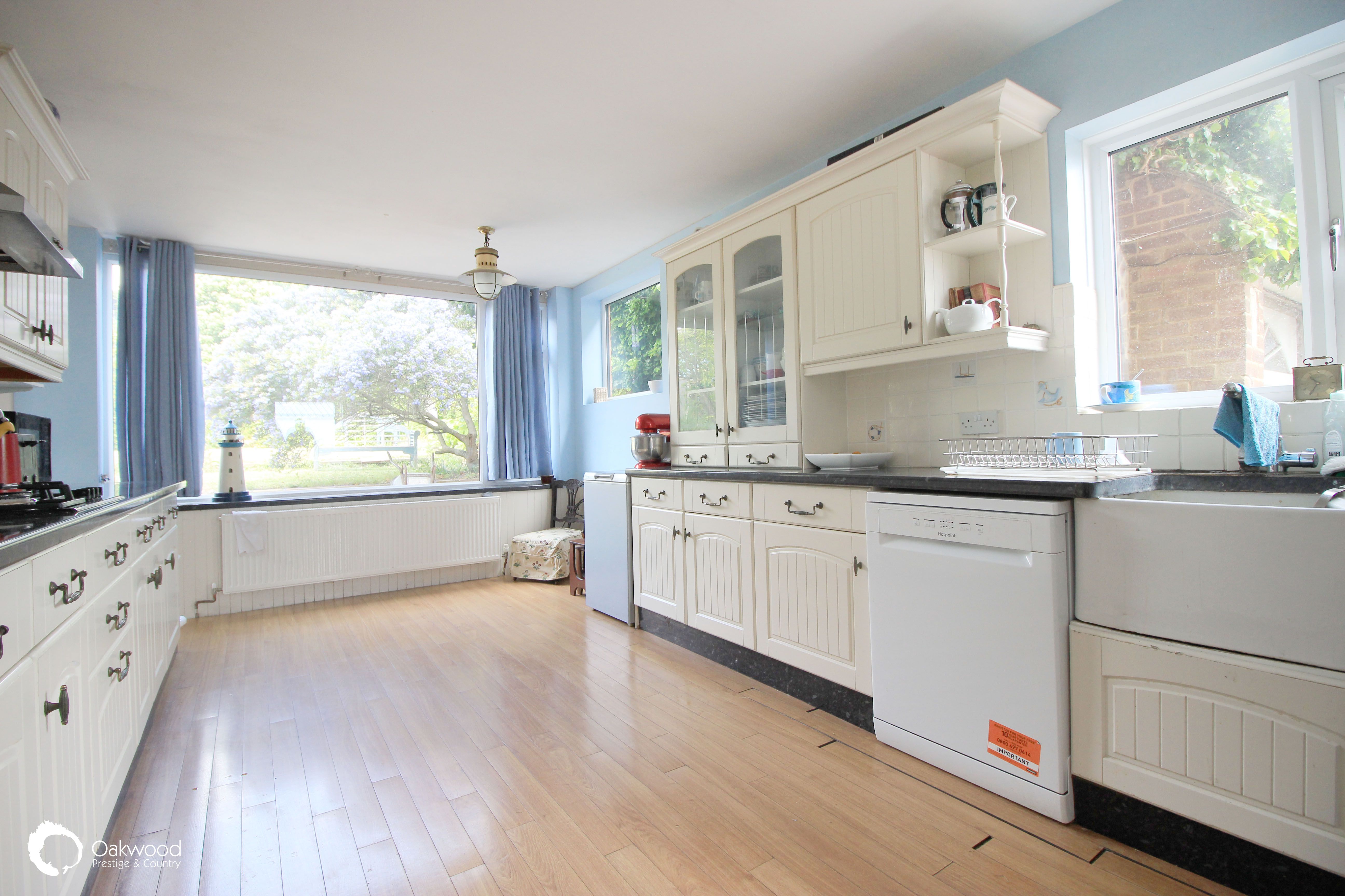 3 bed detached house for sale in Victoria Parade, Ramsgate  - Property Image 4
