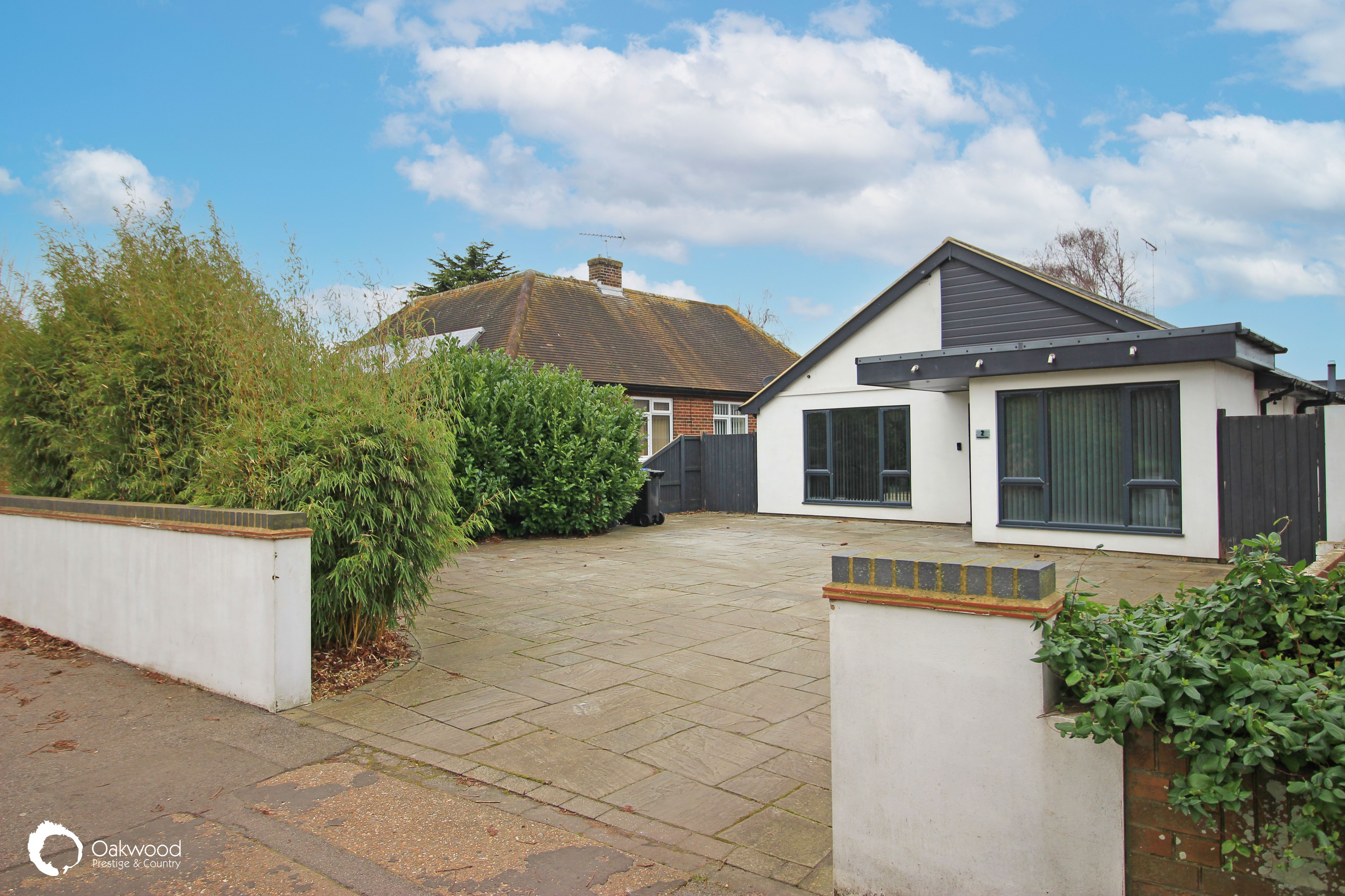 4 bed detached bungalow for sale in Broadstairs Road, Broadstairs  - Property Image 1