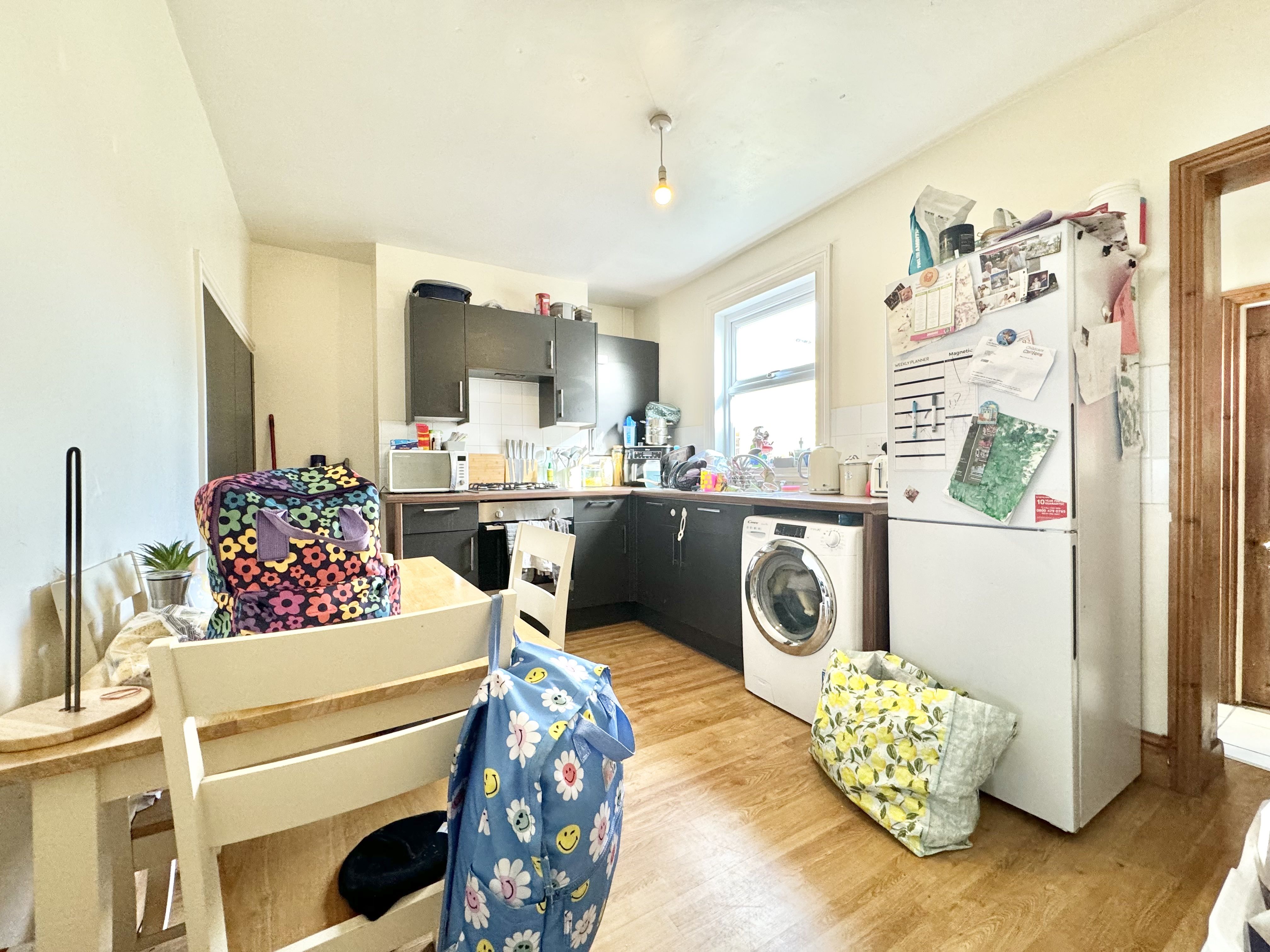 2 bed terraced house to rent in Alexandra Road, Ramsgate  - Property Image 2