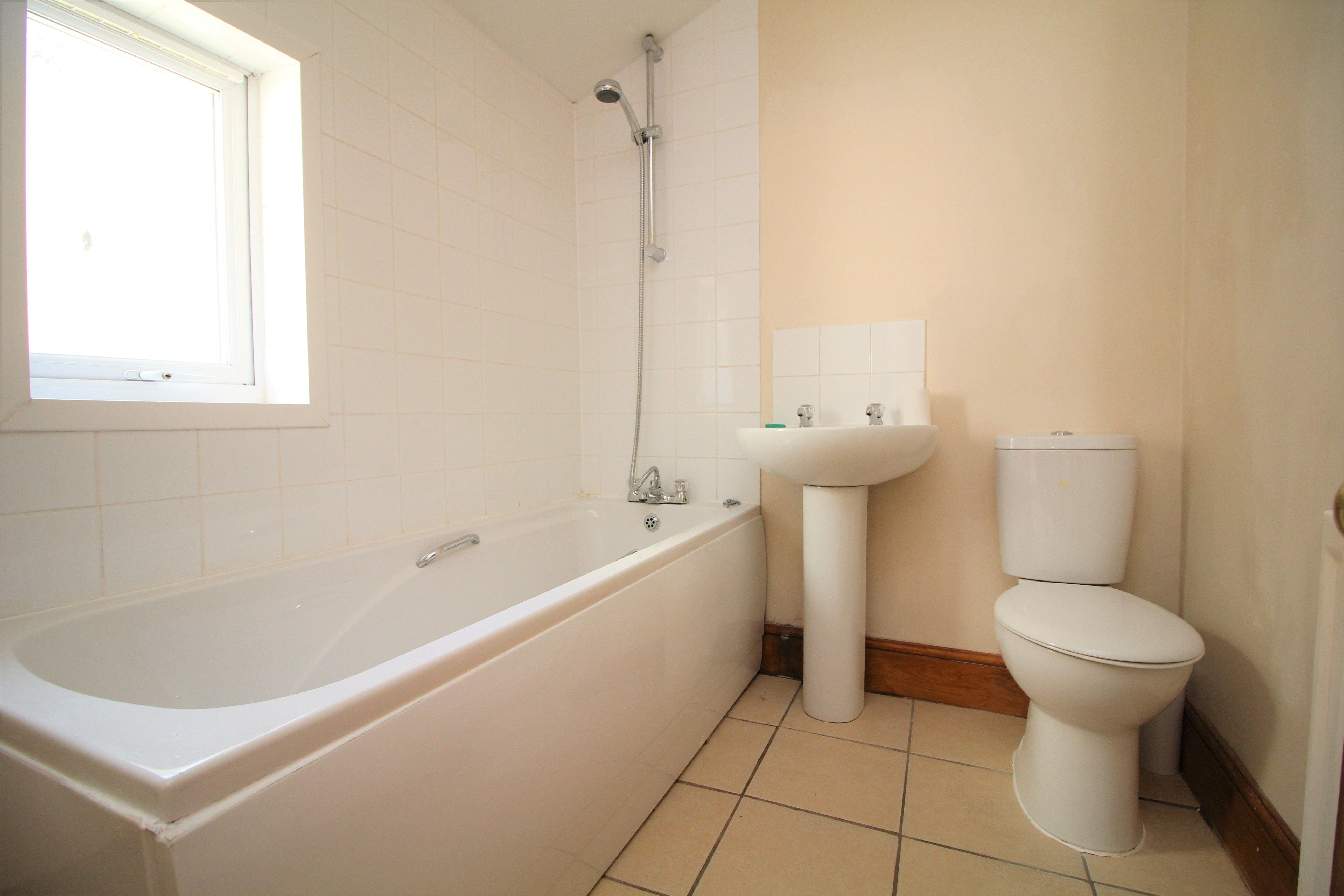 2 bed terraced house to rent in Alexandra Road, Ramsgate  - Property Image 9