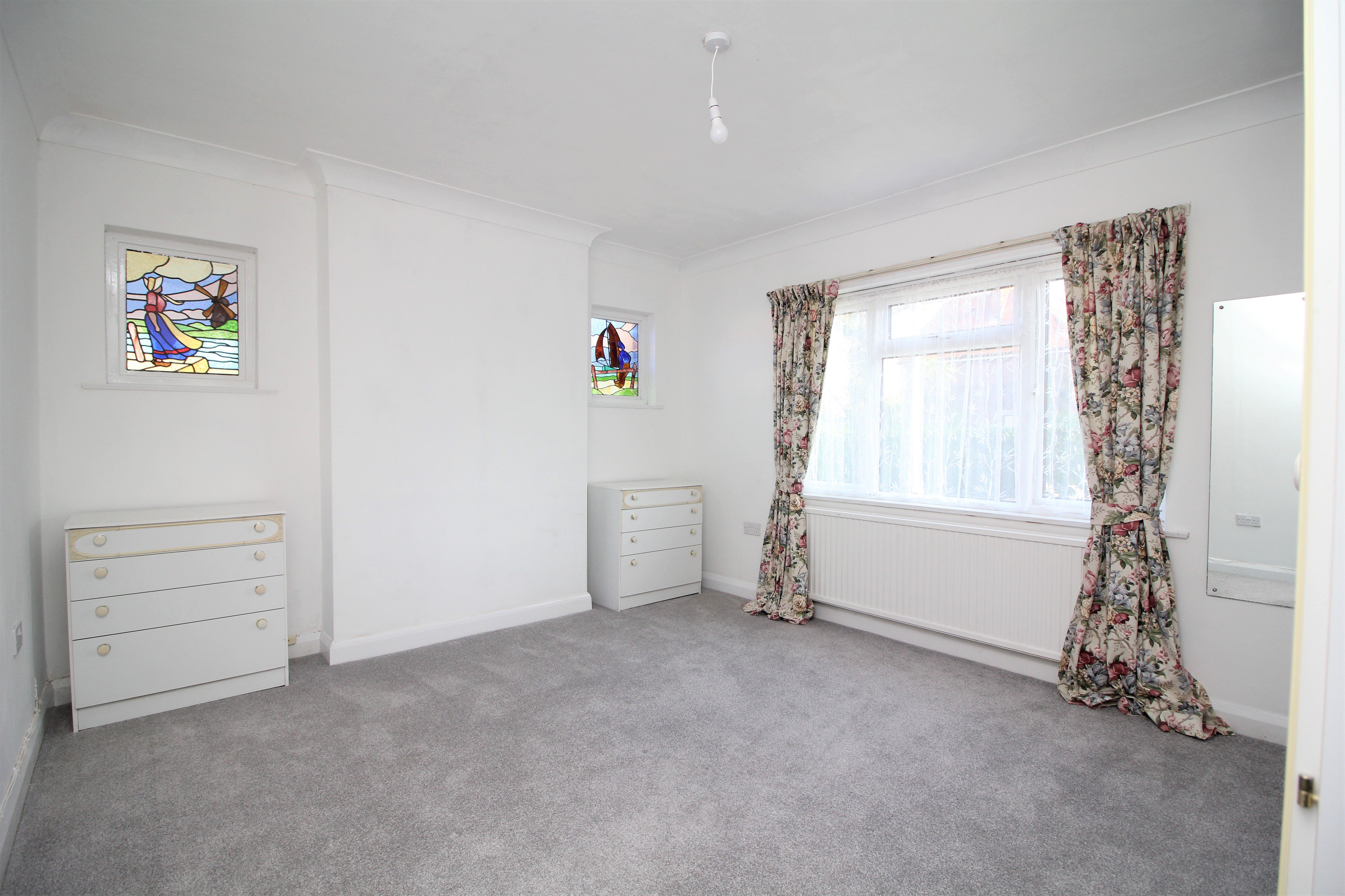 2 bed bungalow to rent in Park Crescent Road, Margate  - Property Image 7