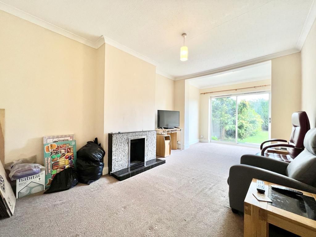 3 bed semi-detached bungalow to rent in Nethercourt Hill, Ramsgate  - Property Image 5