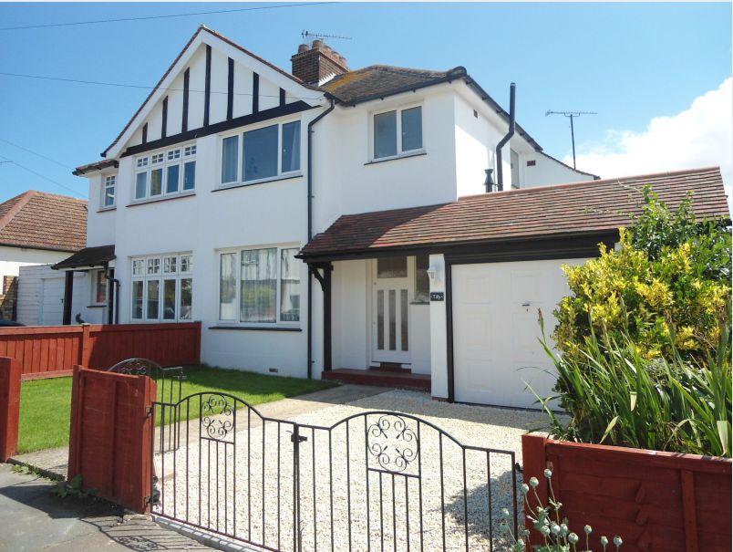 3 bed semi-detached house to rent - Property Image 1