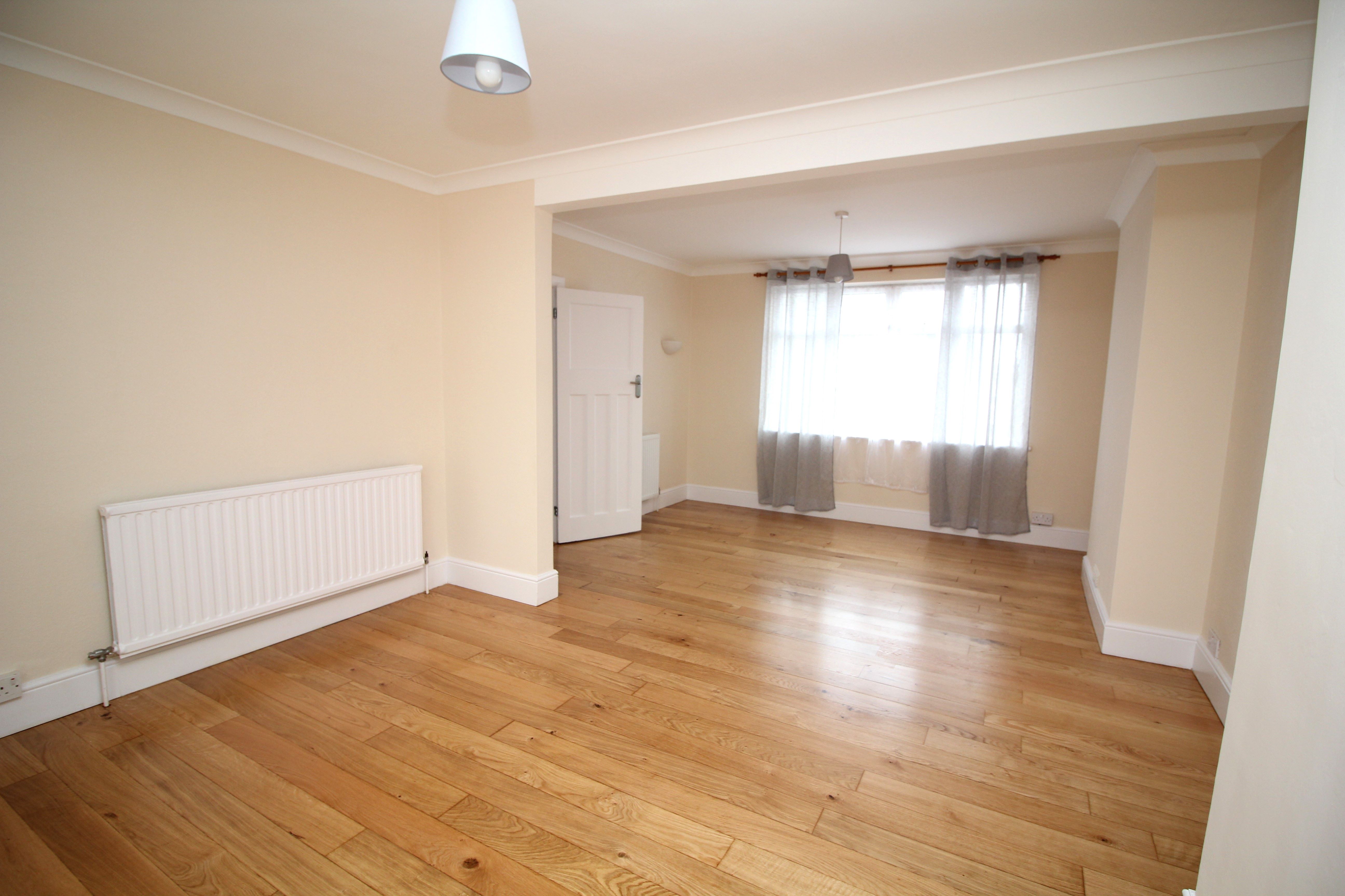 3 bed semi-detached house to rent in Lincoln Gardens, Birchington  - Property Image 4