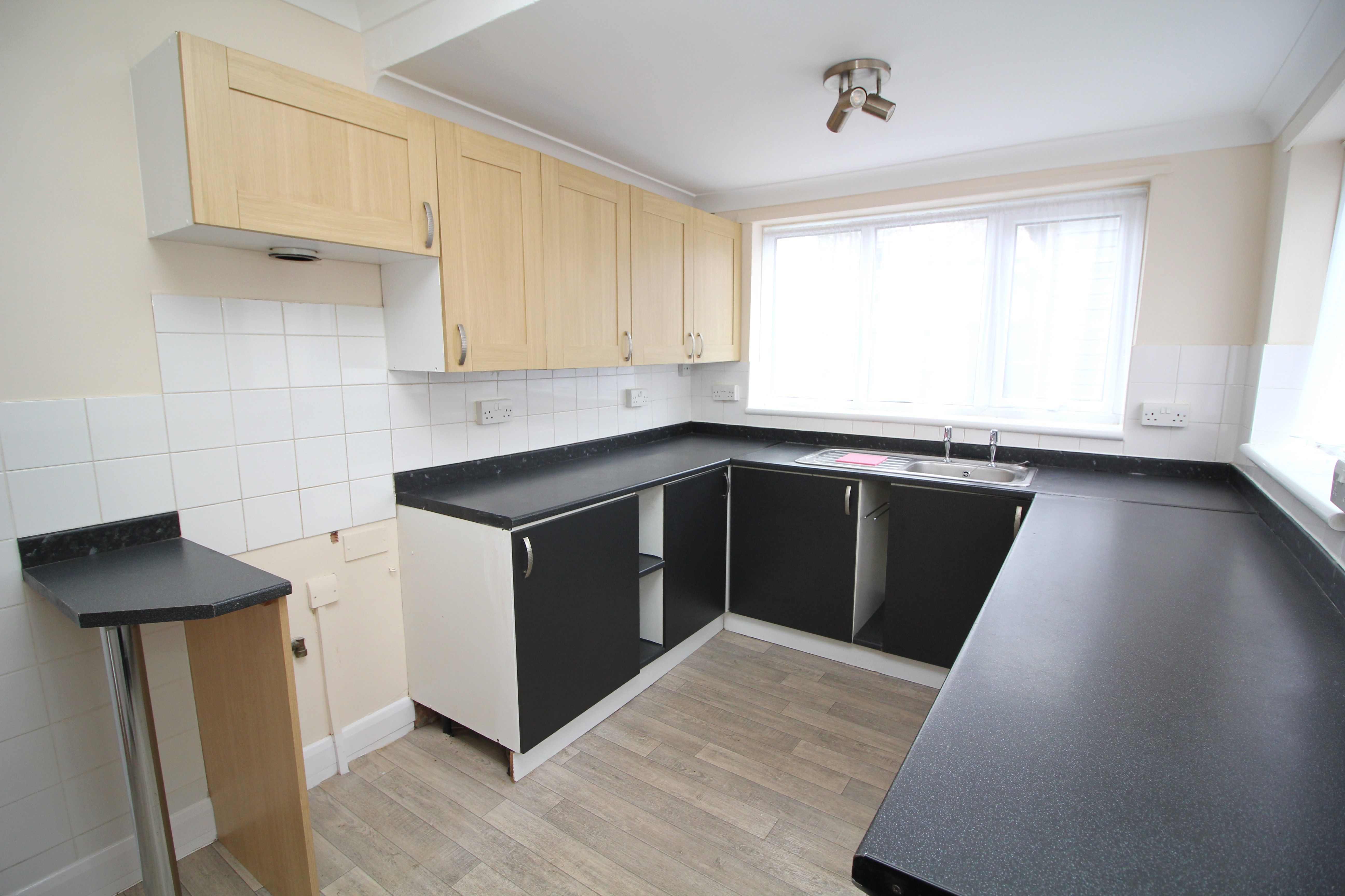 3 bed semi-detached house to rent in Lincoln Gardens, Birchington  - Property Image 6