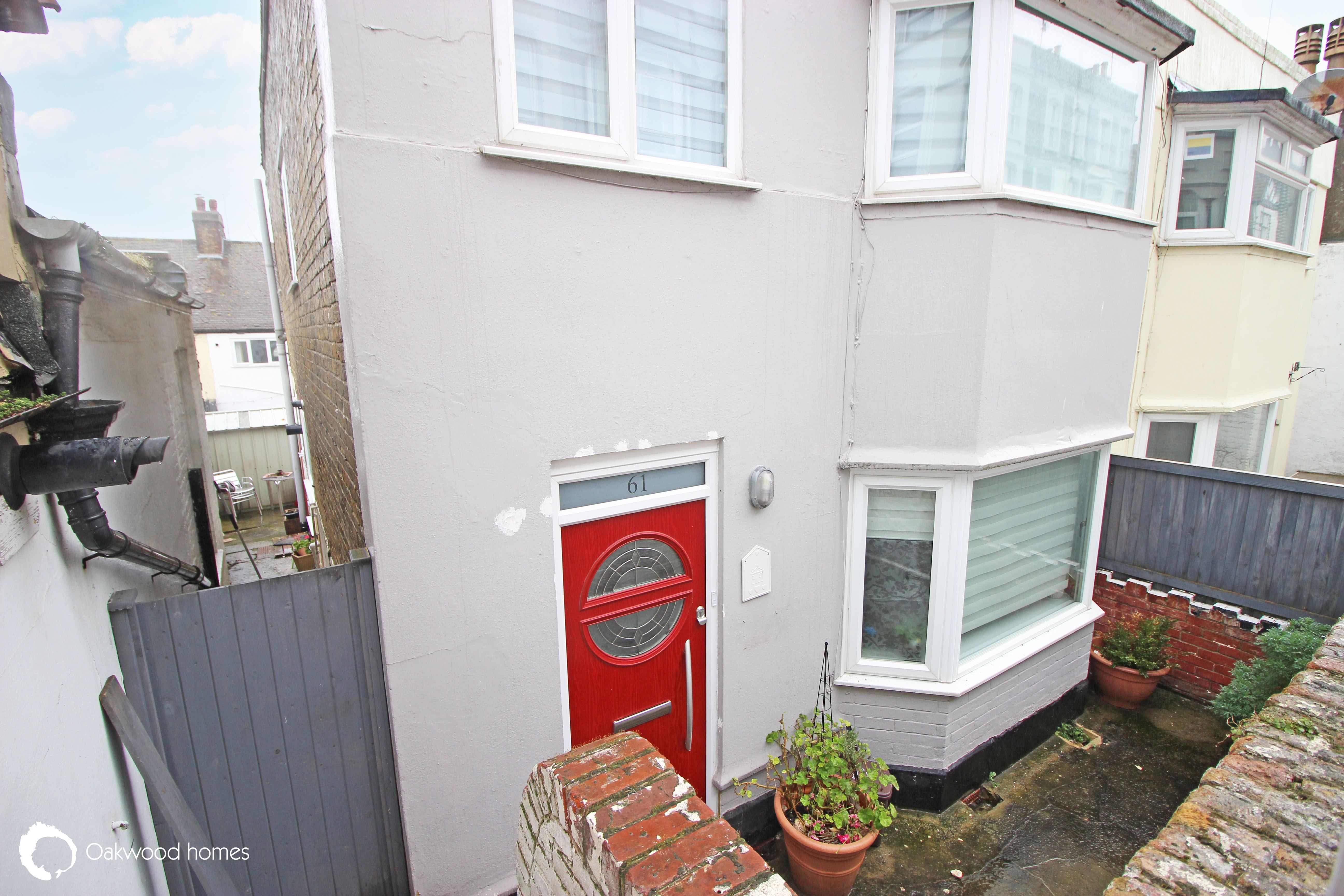 4 bed semi-detached house for sale in Grosvenor Place, Margate - Property Image 1