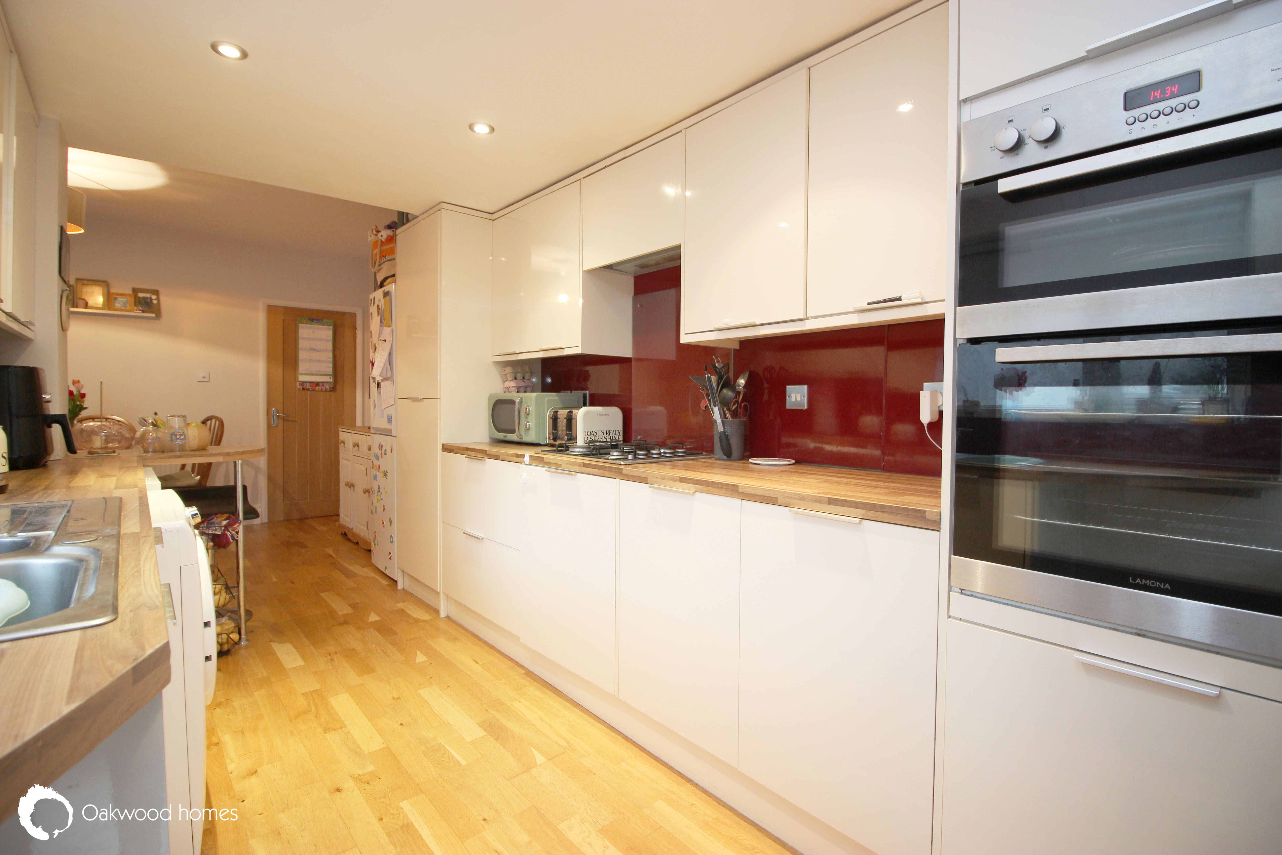 2 bed terraced house for sale in Buckingham Road, Margate  - Property Image 3