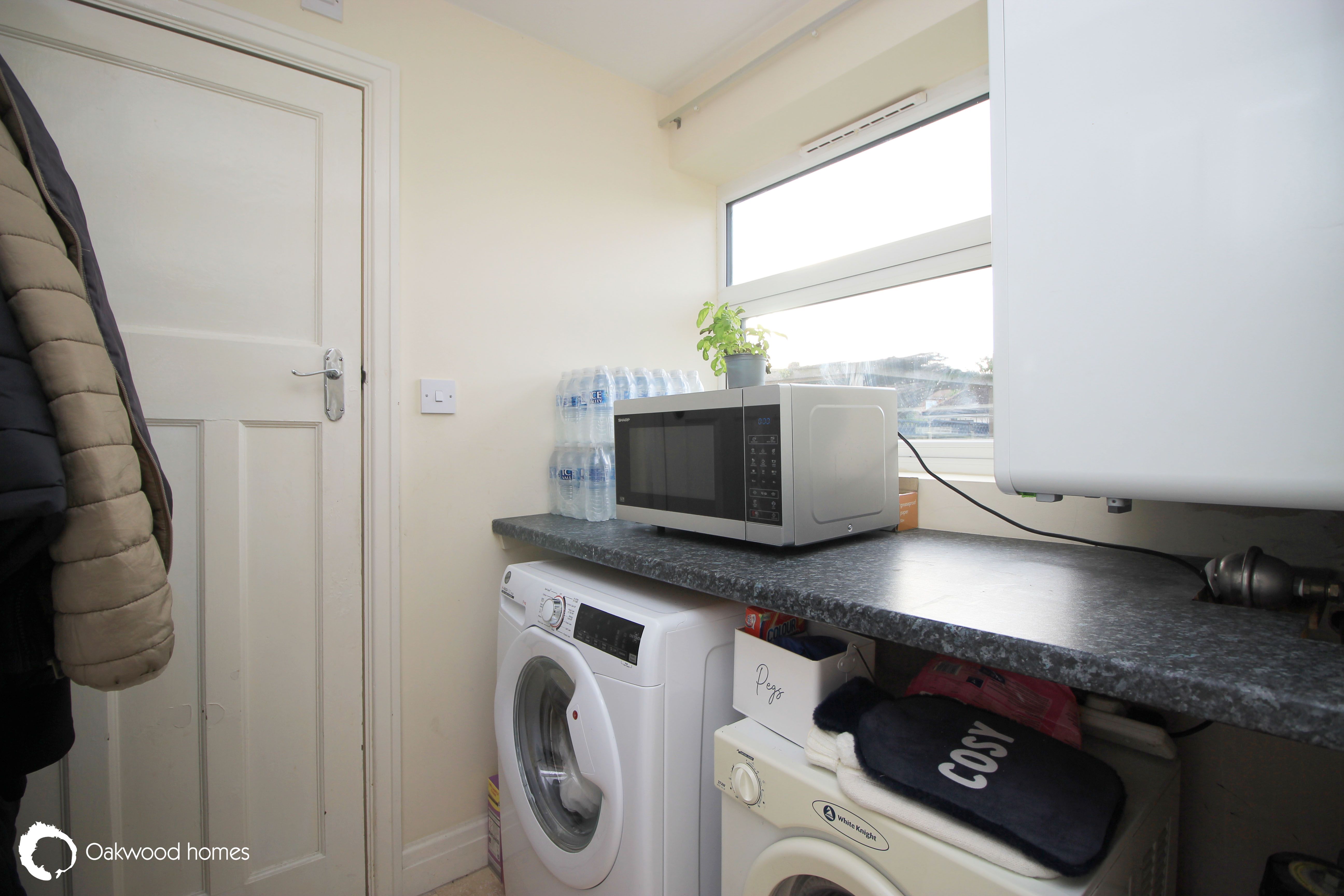 5 bed semi-detached house for sale in Argyle Avenue, Margate  - Property Image 16