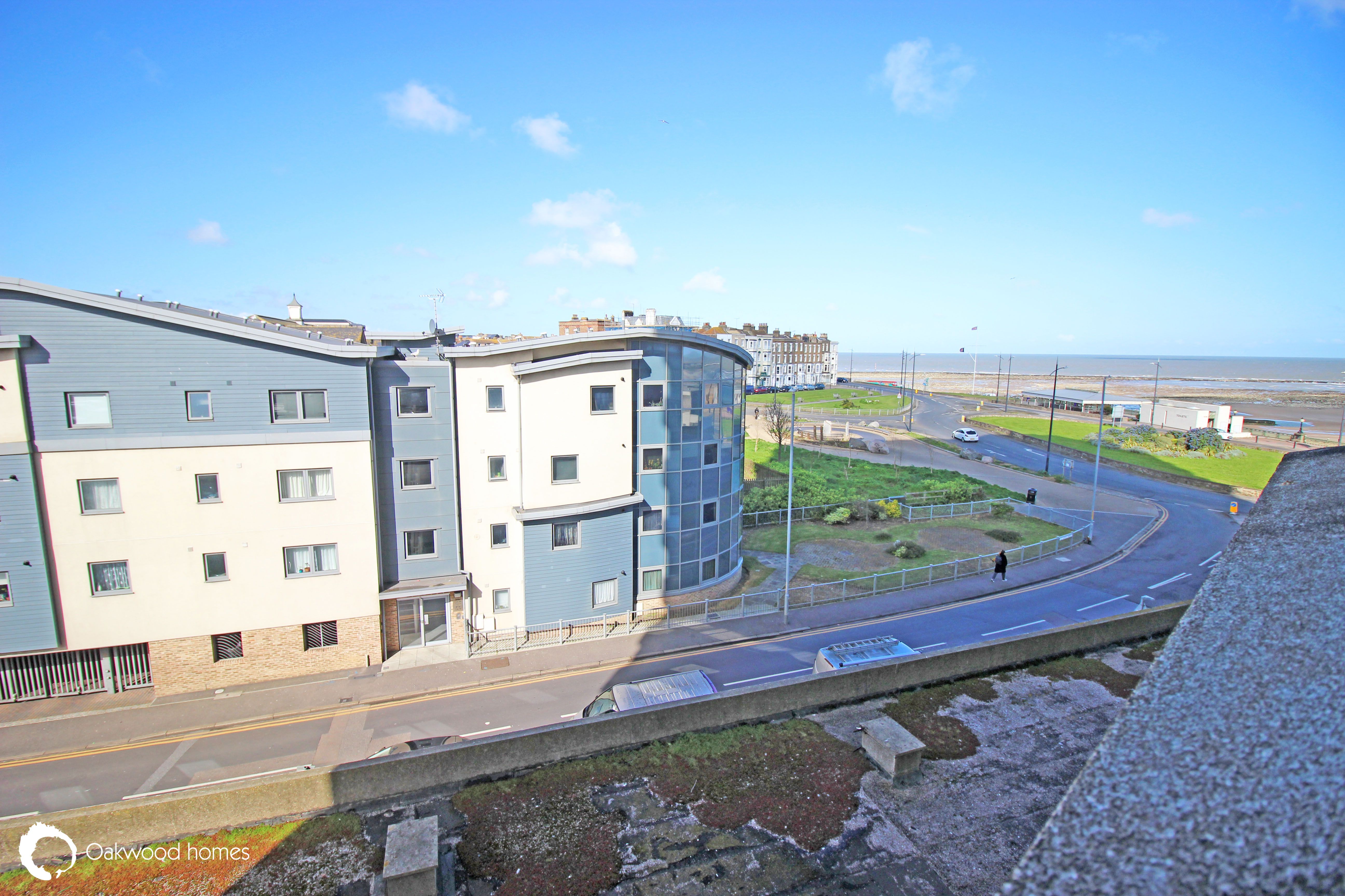 2 bed flat for sale in Arlington House, Margate  - Property Image 4