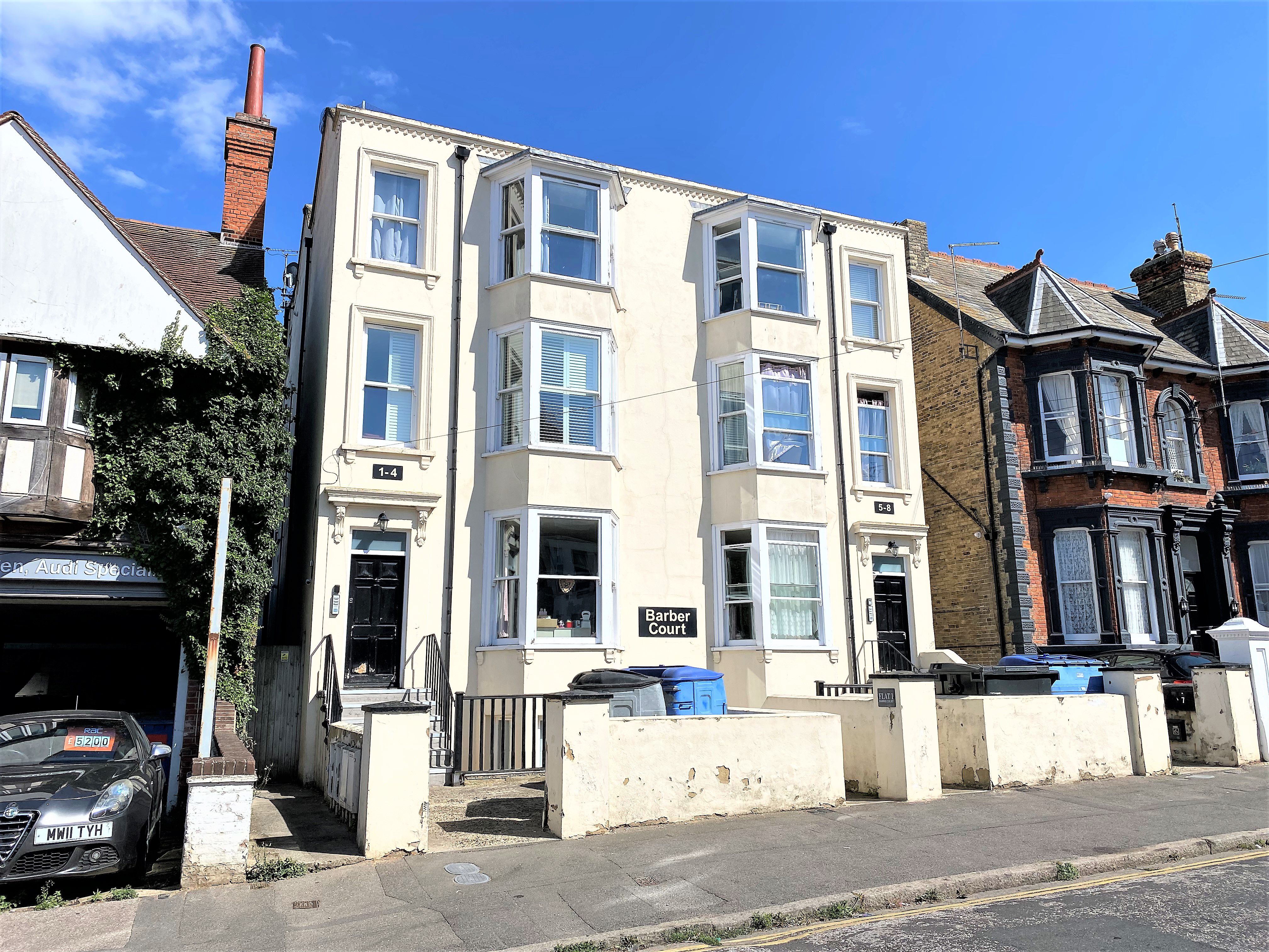 2 bed flat for sale in Barber Court, Margate - Property Image 1