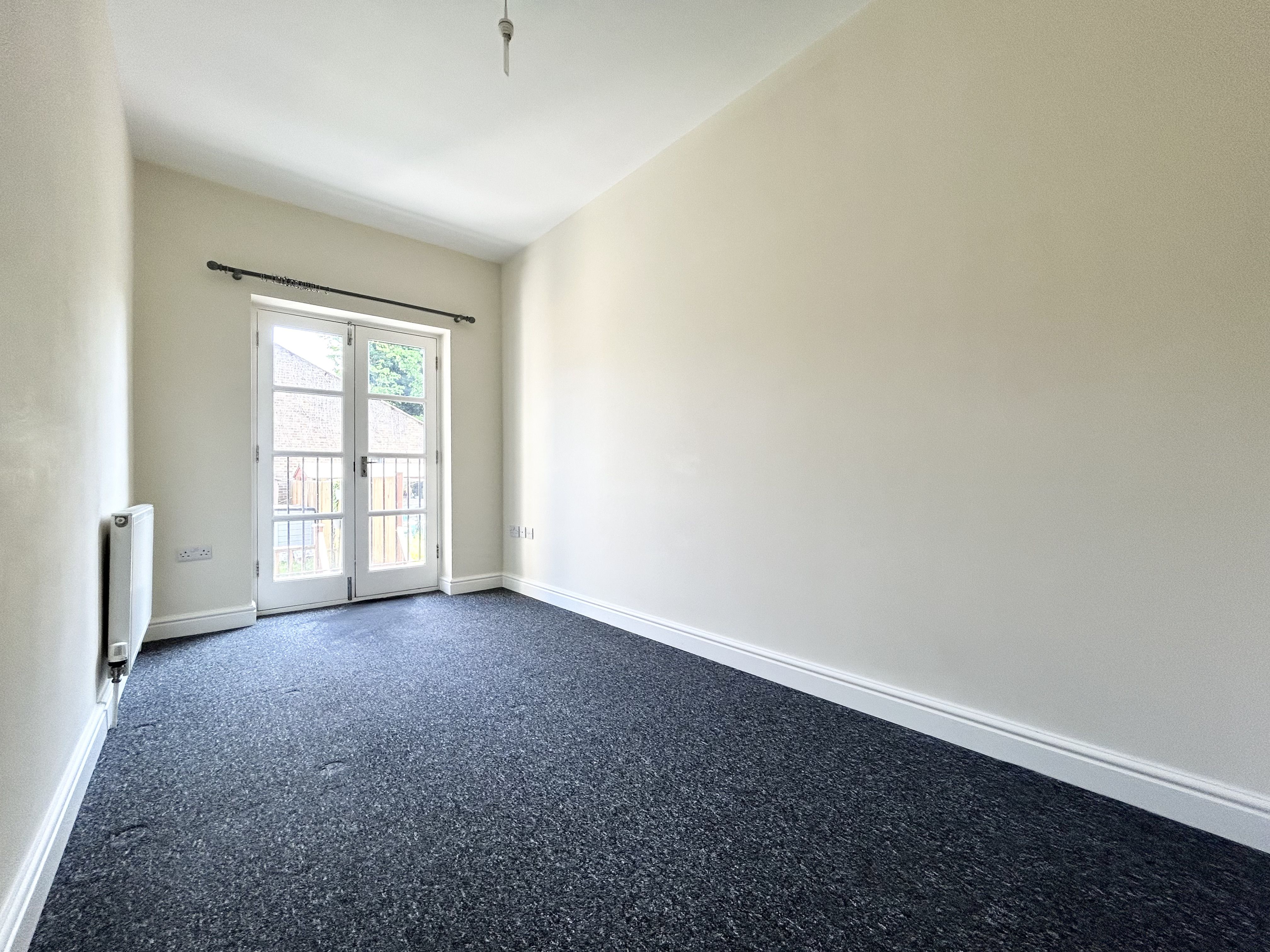 2 bed flat for sale in Barber Court, Margate  - Property Image 8