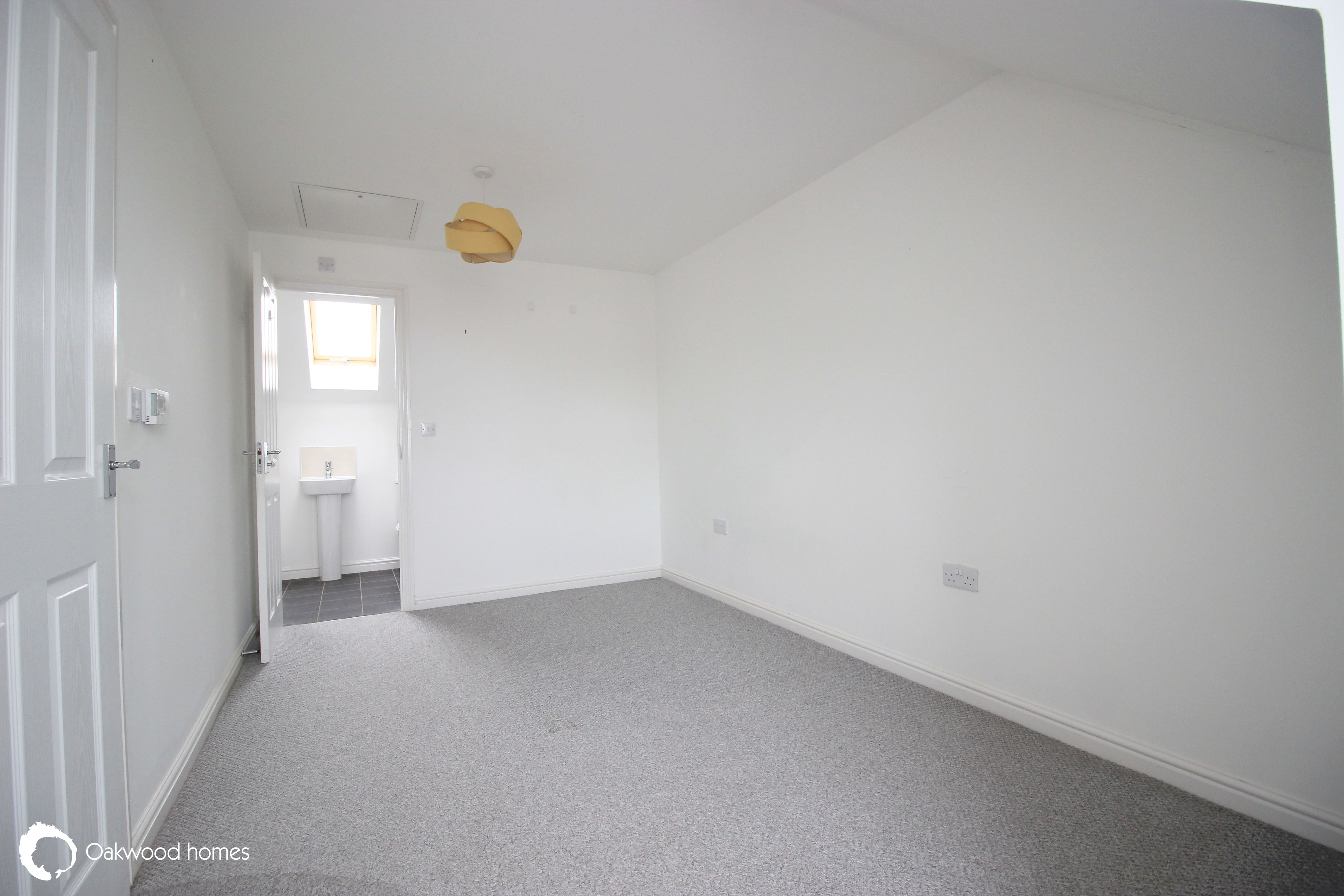 3 bed terraced house for sale in Castle Drive, Margate  - Property Image 9