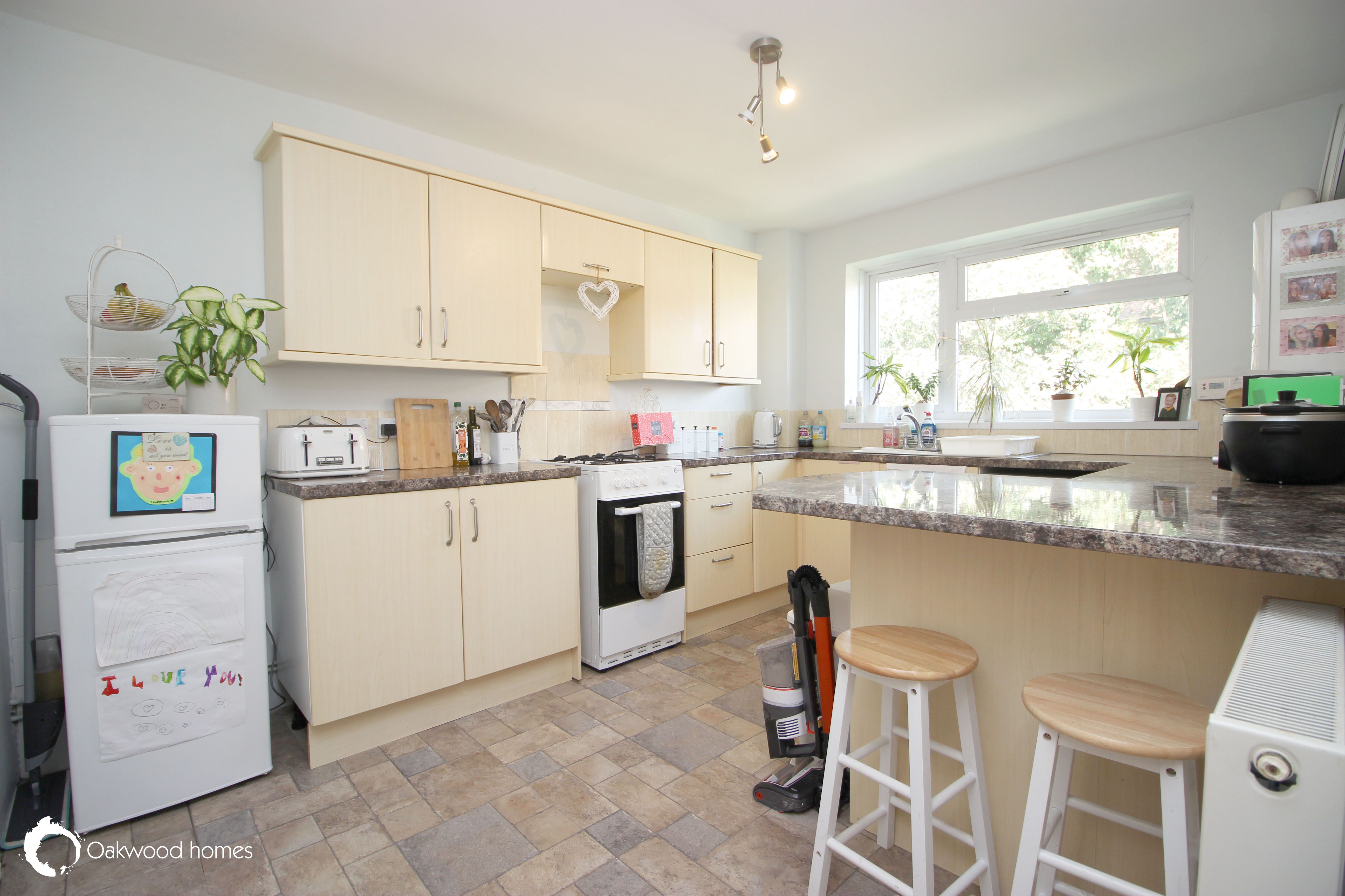 2 bed maisonette for sale in Sundew Grove, Ramsgate  - Property Image 3