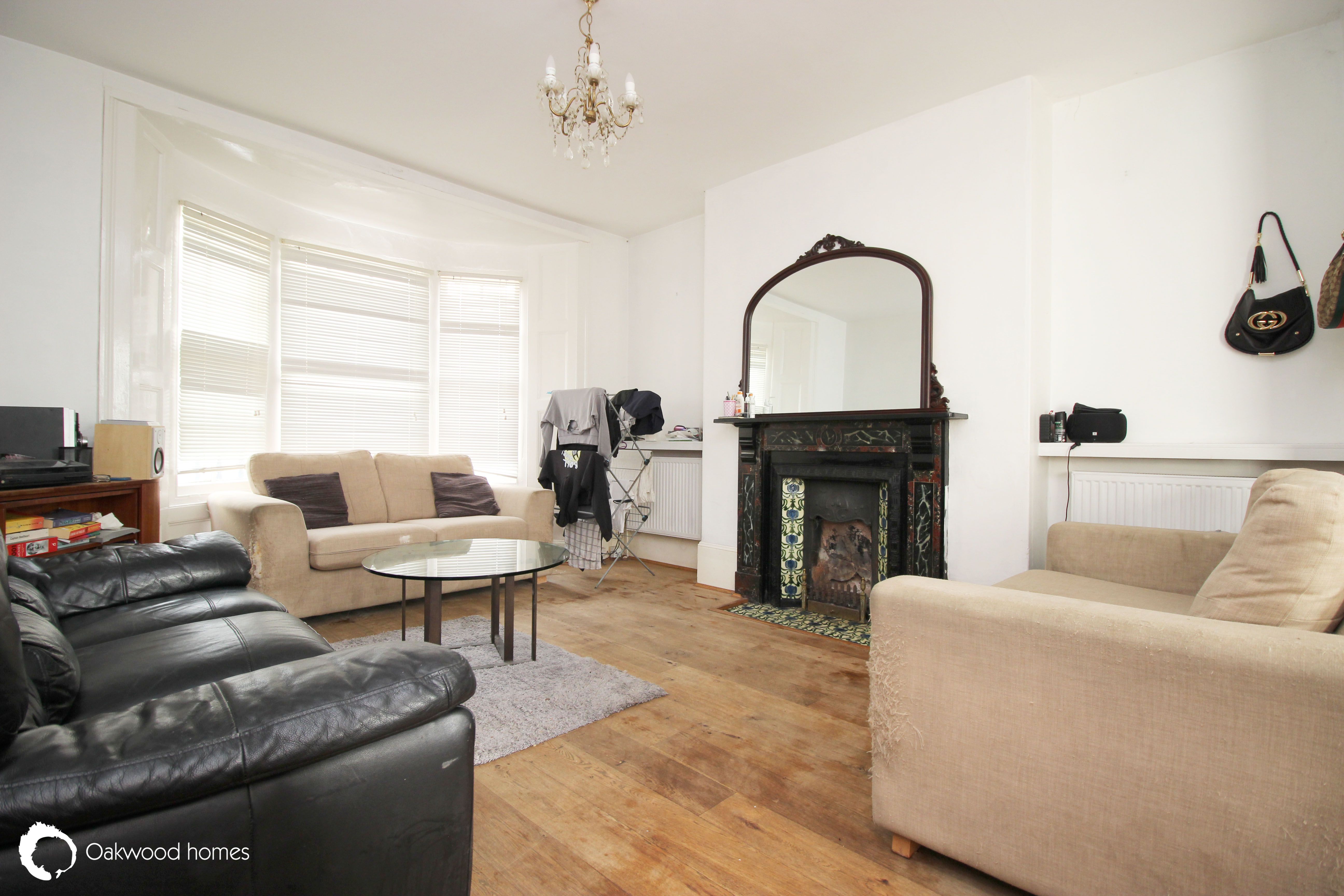 4 bed terraced house for sale in Royal Road, Ramsgate  - Property Image 2
