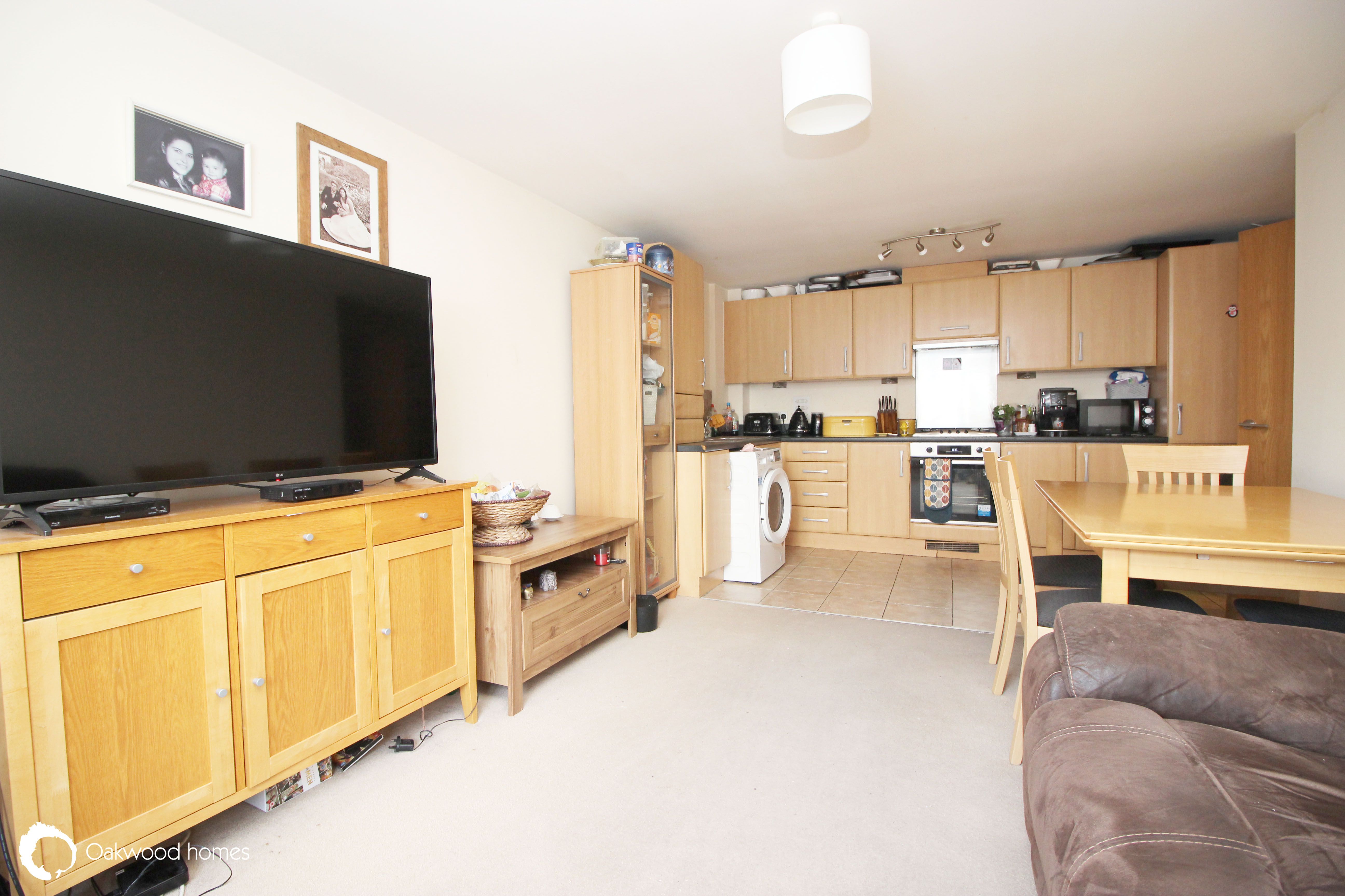 2 bed flat for sale in Cecilia Apartments, Ramsgate  - Property Image 2