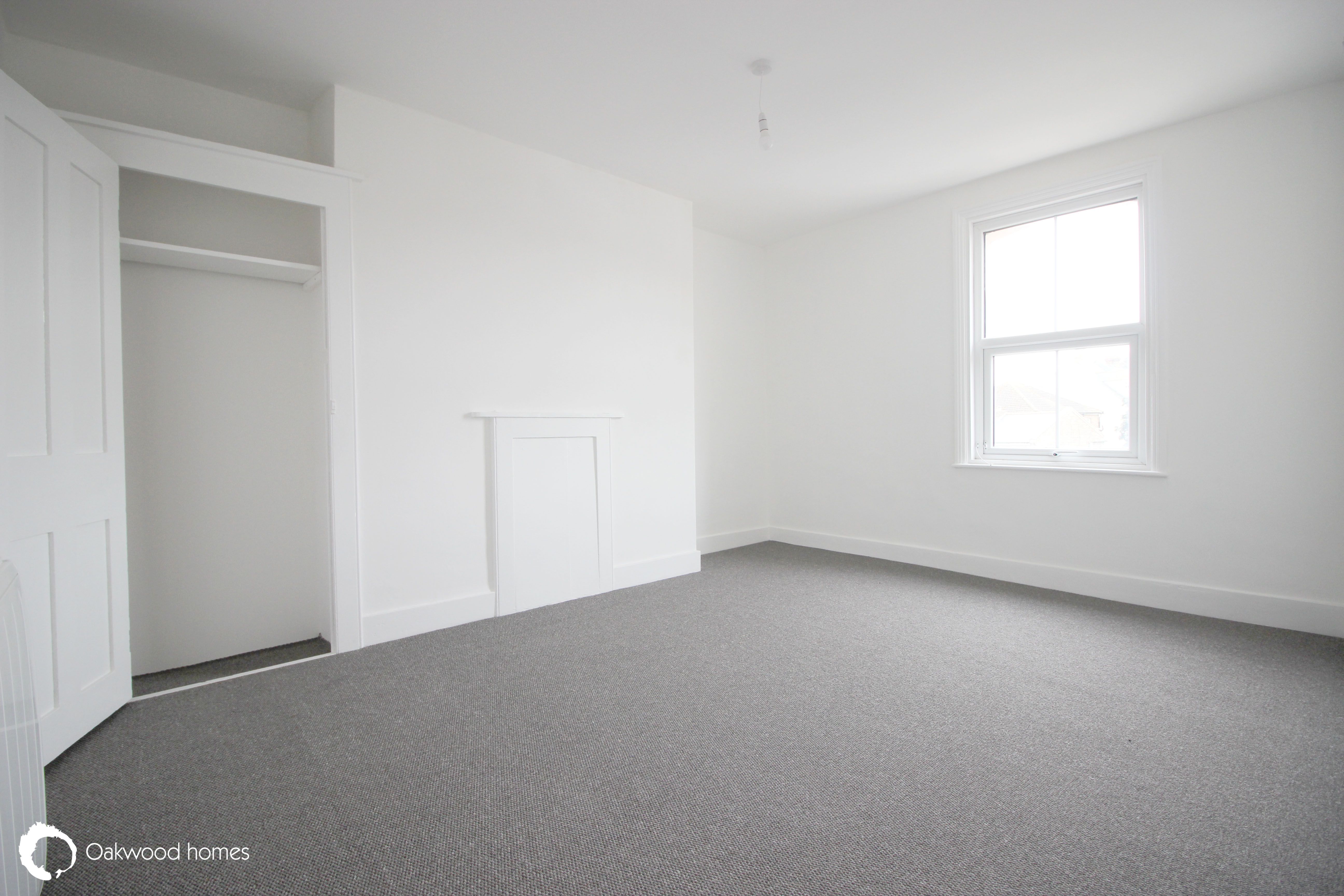 2 bed flat for sale in Grange Road, Ramsgate  - Property Image 4