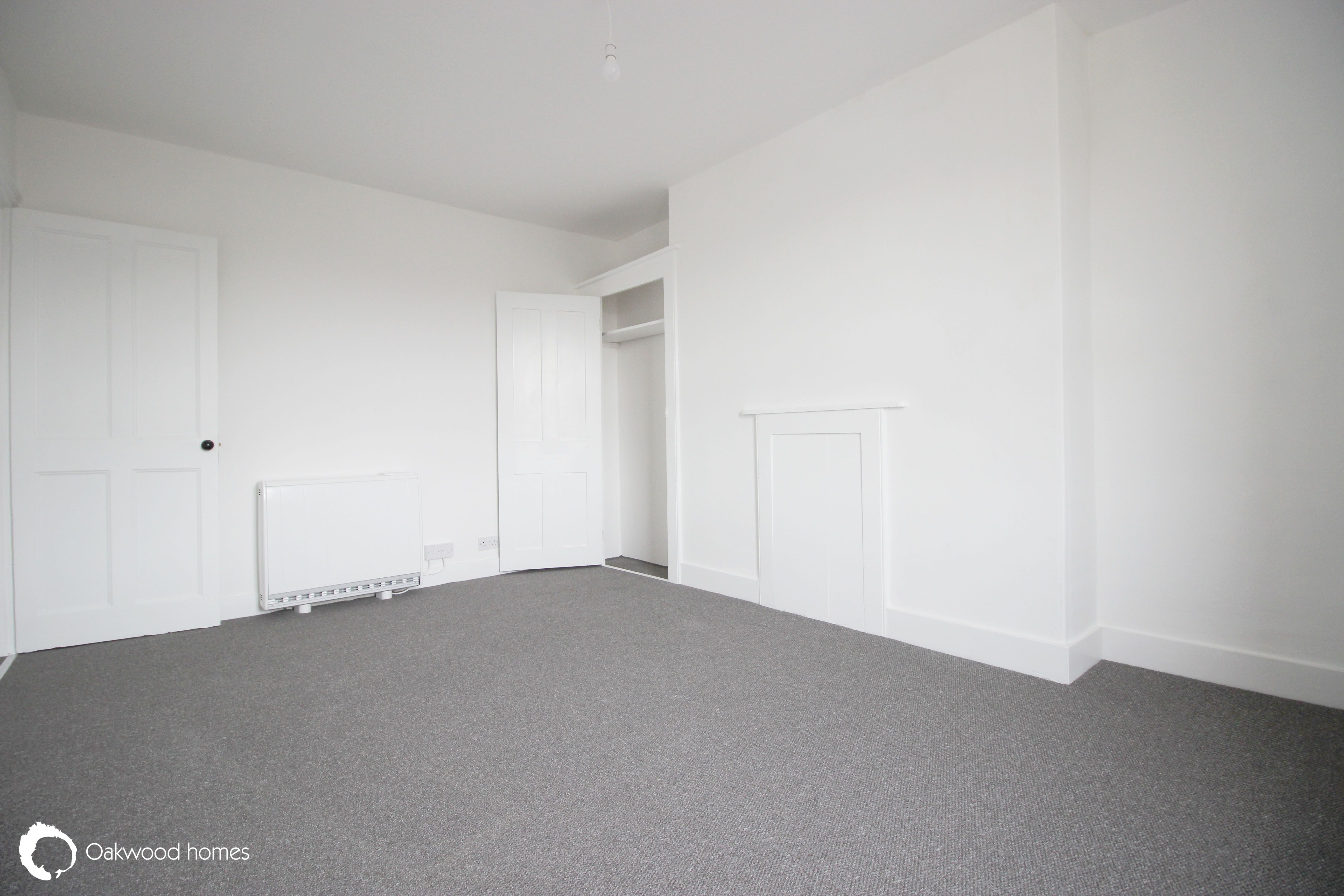 2 bed flat for sale in Grange Road, Ramsgate  - Property Image 8