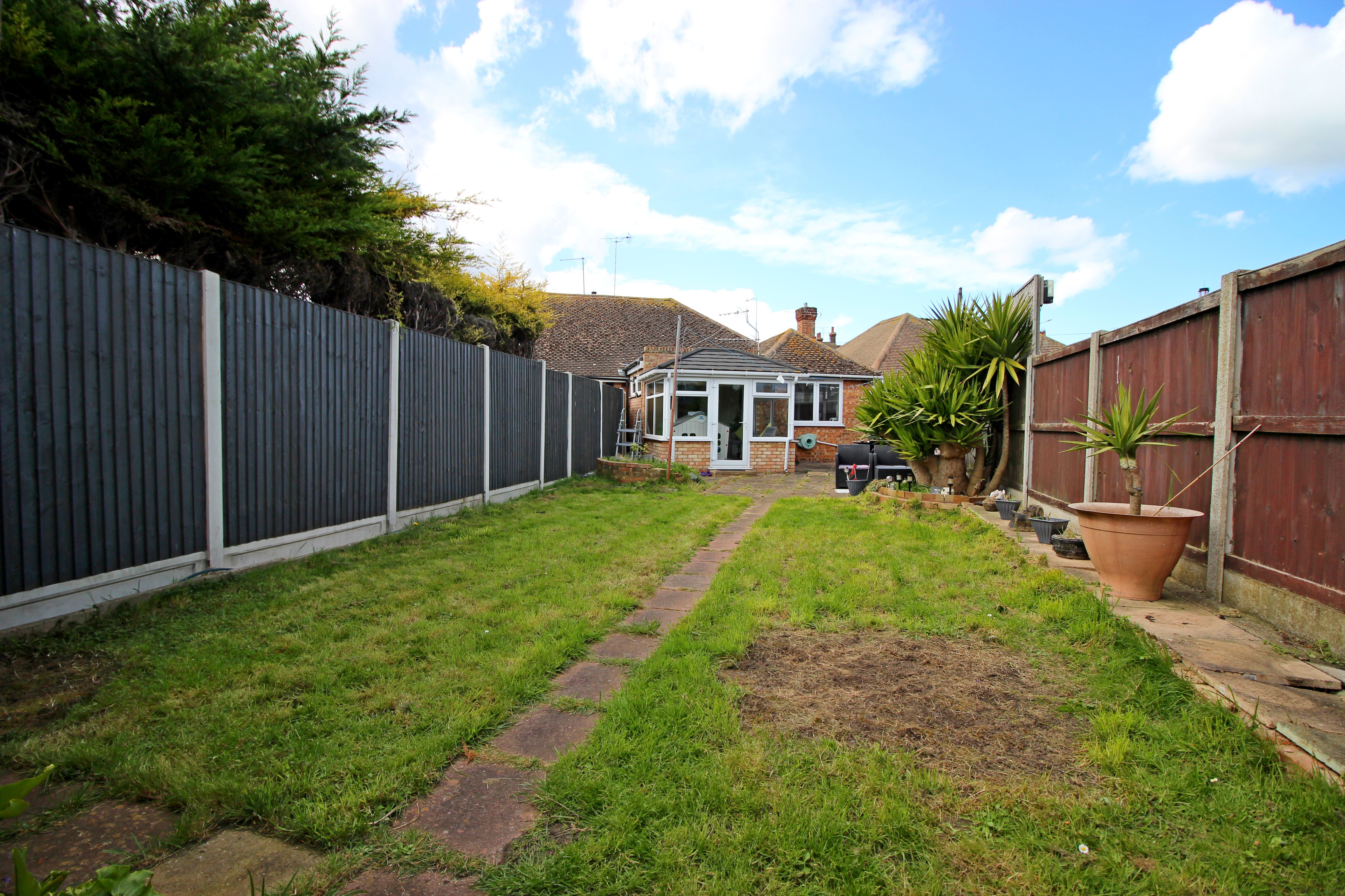 2 bed semi-detached bungalow for sale in Hereson Road, Ramsgate  - Property Image 15