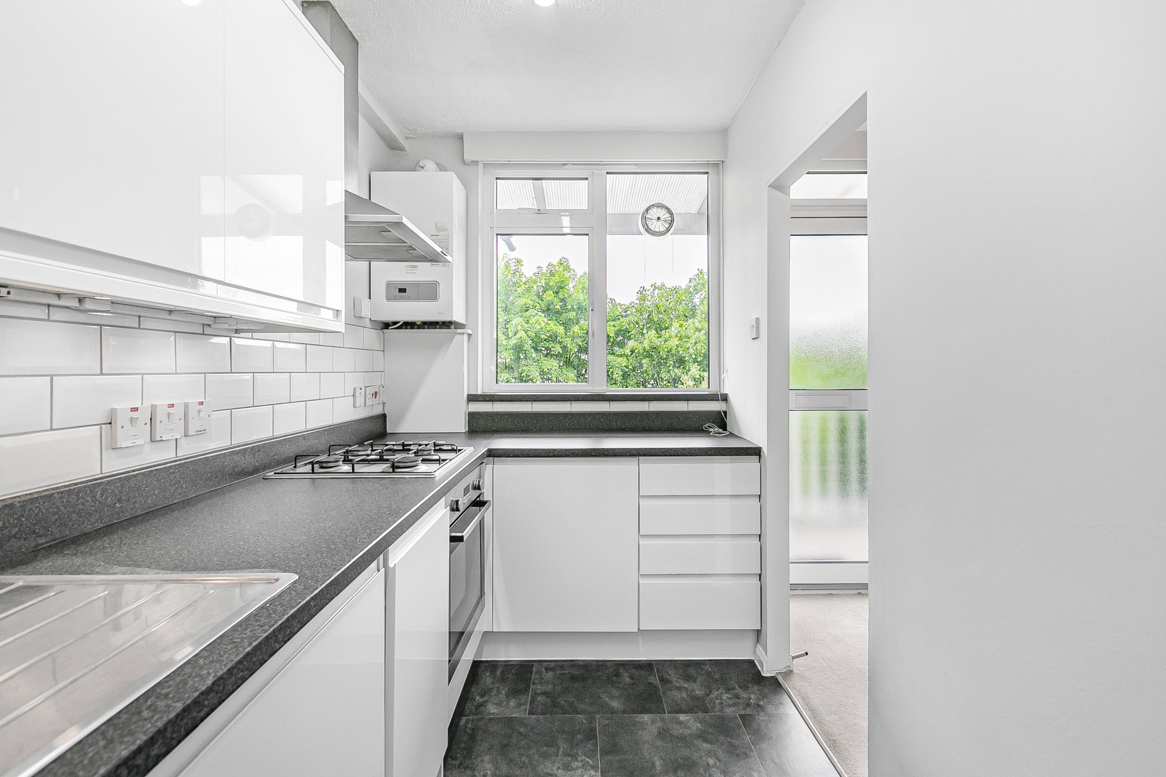 2 bed flat to rent in Putney Hill, London  - Property Image 9