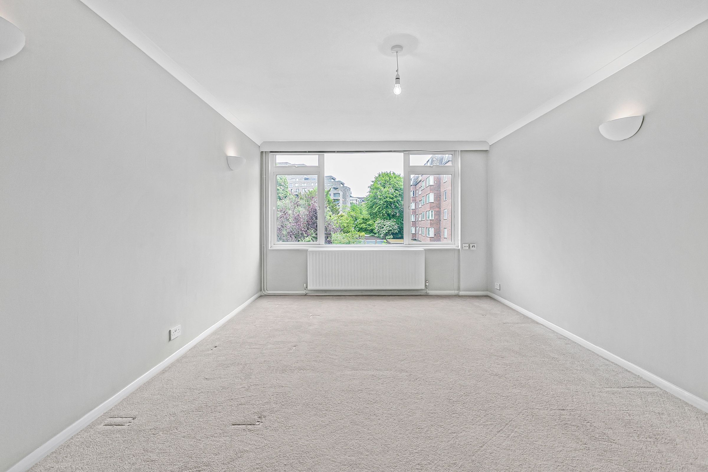 2 bed flat to rent in Putney Hill, London  - Property Image 2