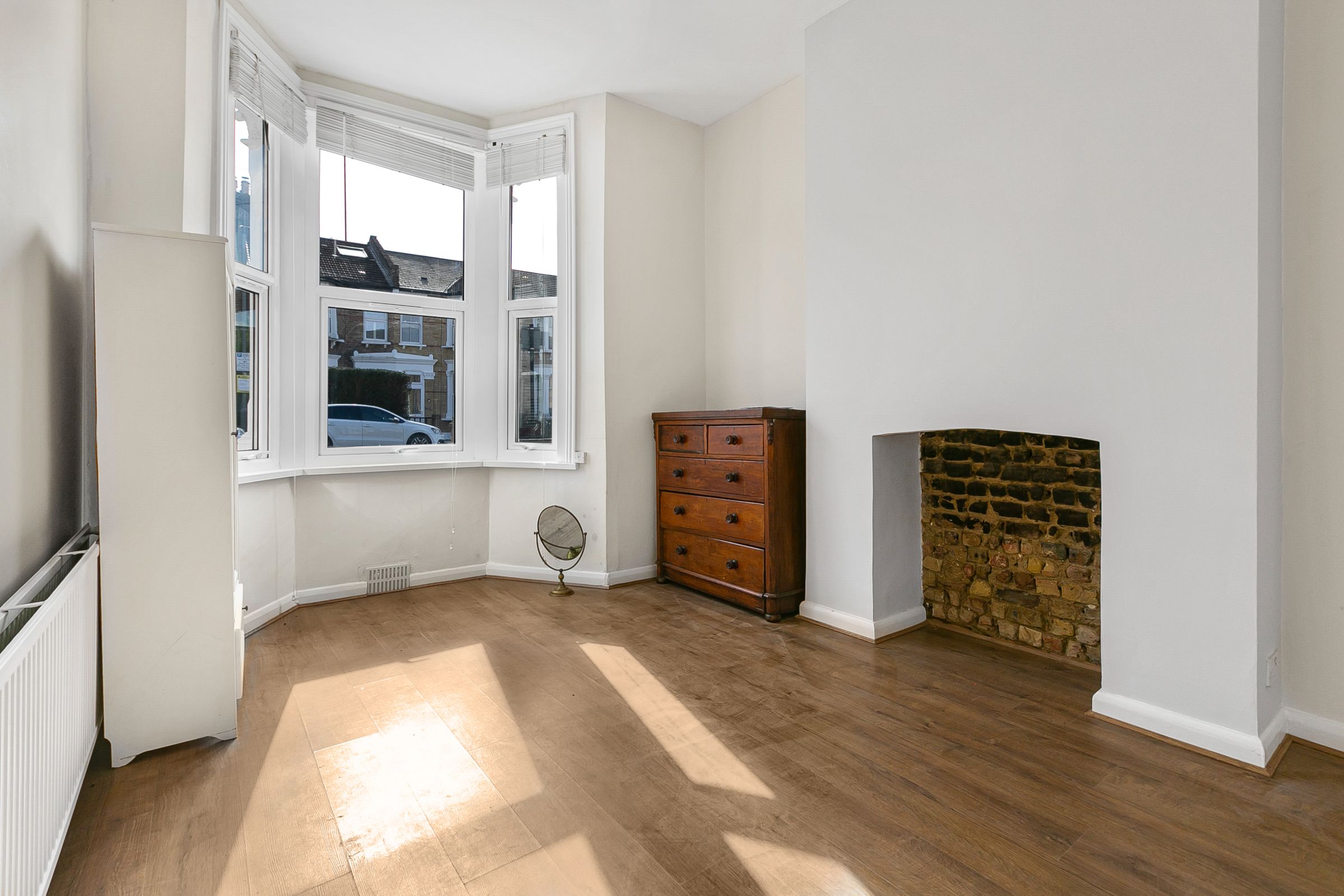 2 bed maisonette to rent in Vant Road, London  - Property Image 1