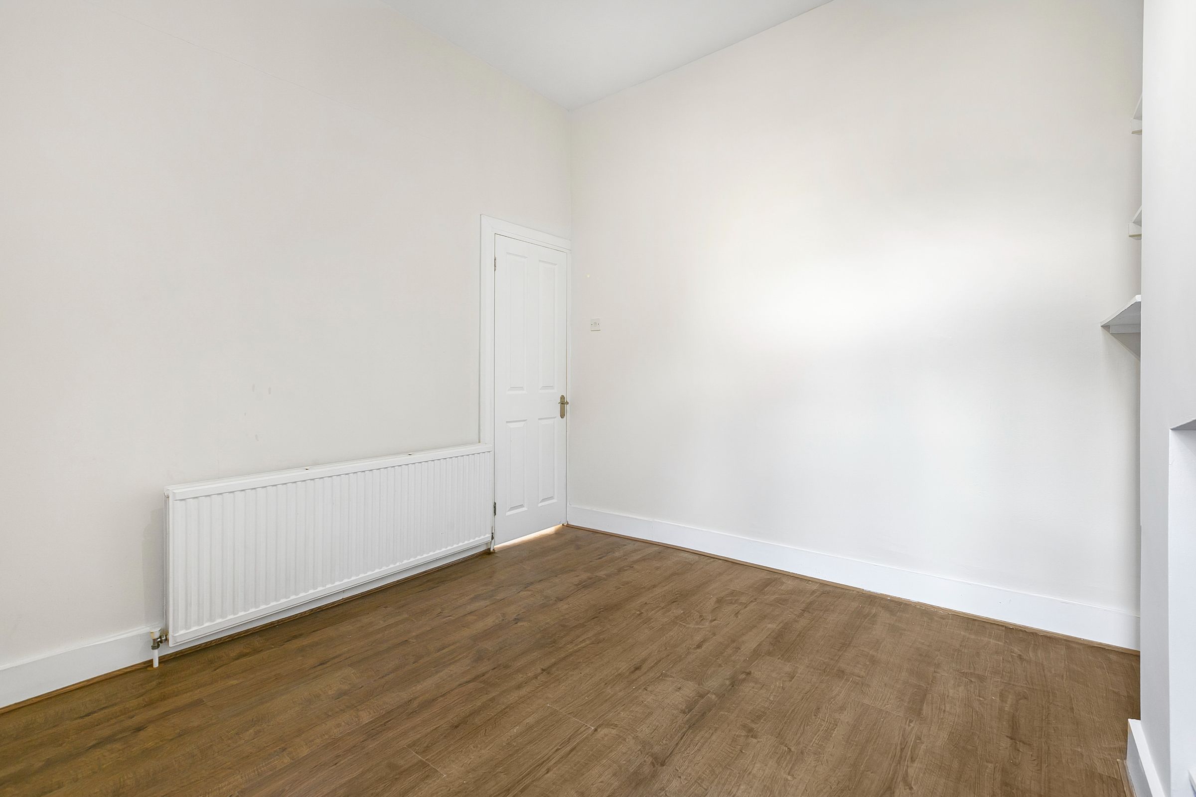 2 bed maisonette to rent in Vant Road, London  - Property Image 4