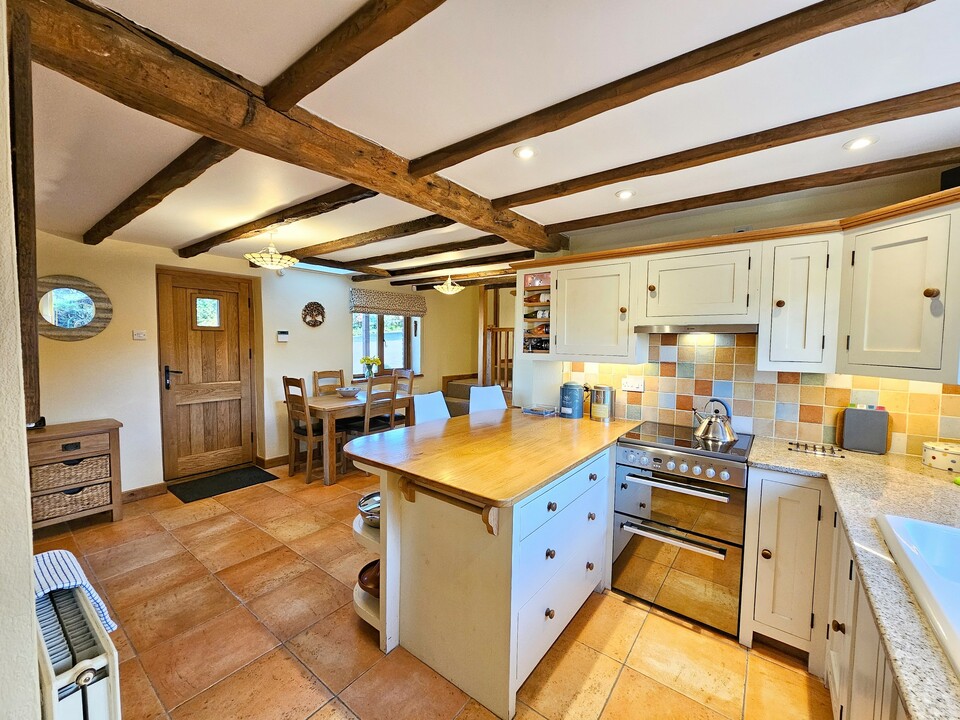 4 bed barn conversion for sale in Oakley Barn, Callington  - Property Image 5