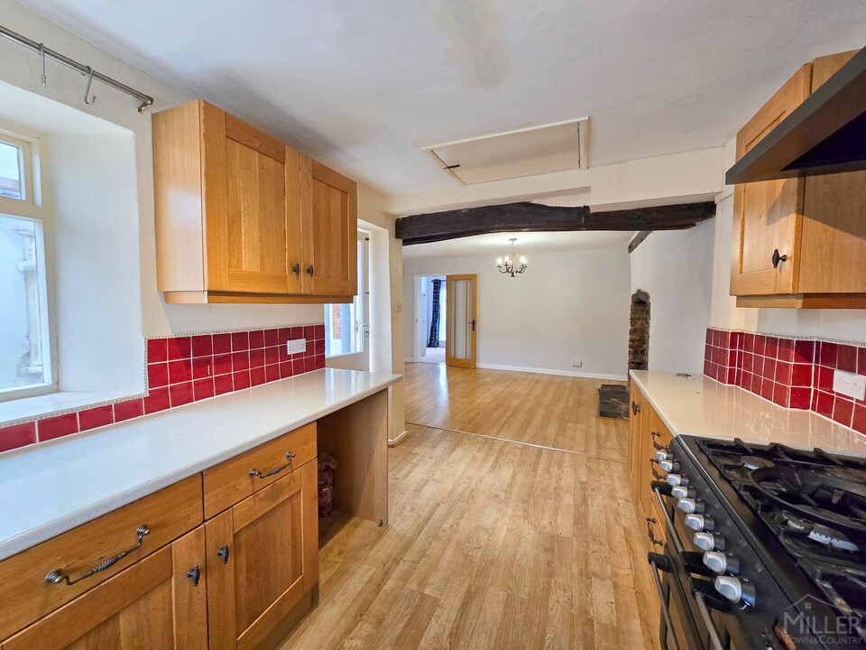 4 bed terraced house for sale in Fore Street, North Tawton  - Property Image 10