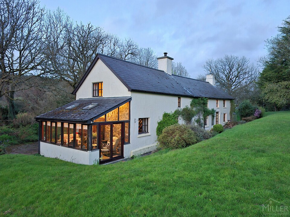 5 bed detached house for sale in Bridestowe, Okehampton  - Property Image 2