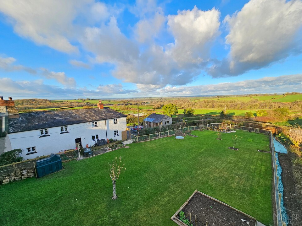 3 bed semi-detached house for sale in Inwardleigh, Okehampton  - Property Image 1
