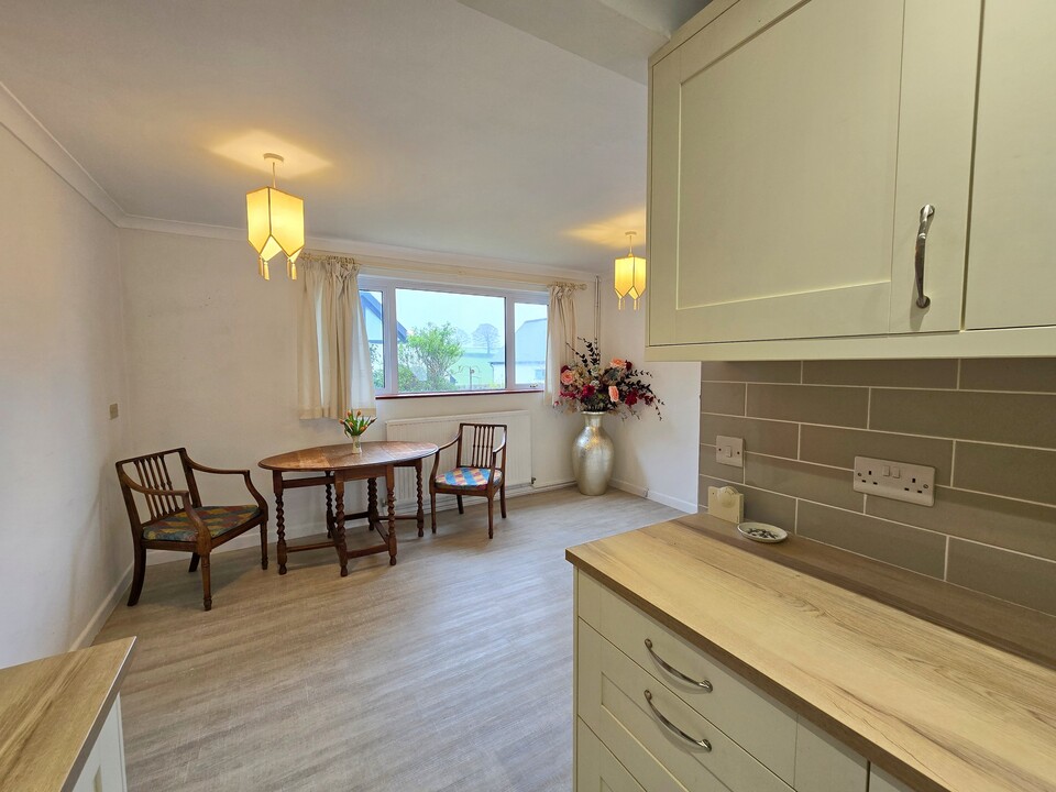 2 bed detached house for sale in Church Hill, Tavistock  - Property Image 6