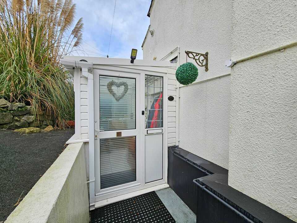 2 bed cottage for sale in King Street, Gunnislake  - Property Image 5
