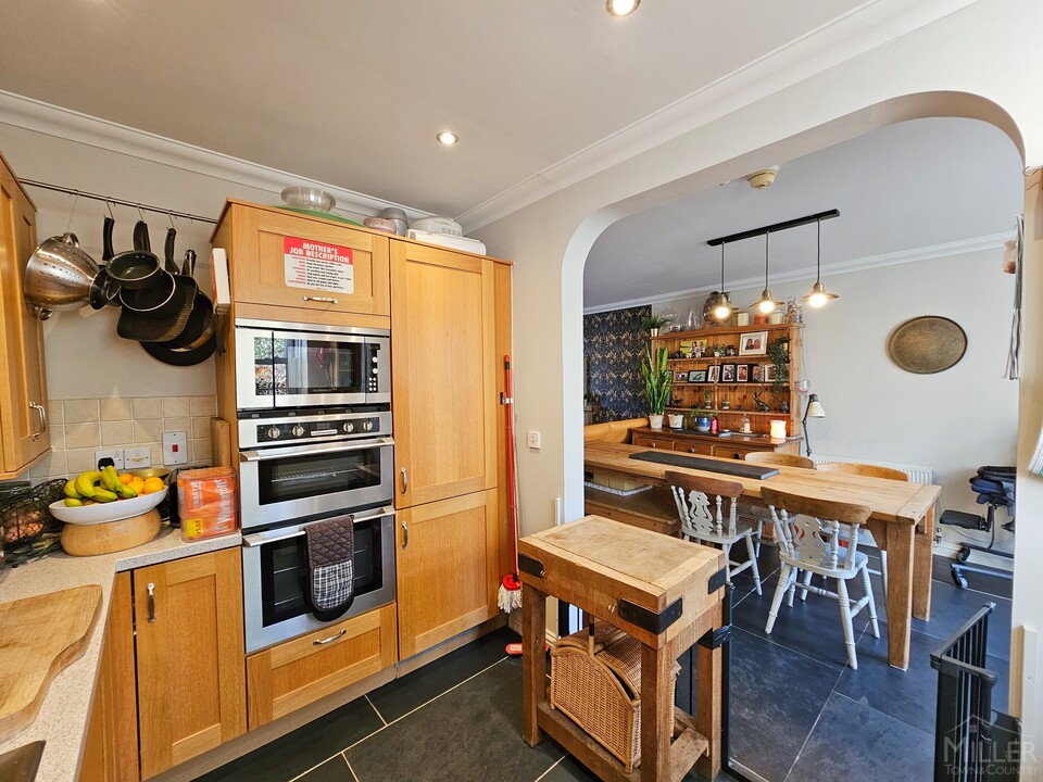 4 bed terraced house for sale in The Square, North Tawton  - Property Image 8