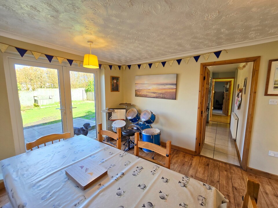 4 bed detached bungalow for sale in Cresta, Launceston  - Property Image 8