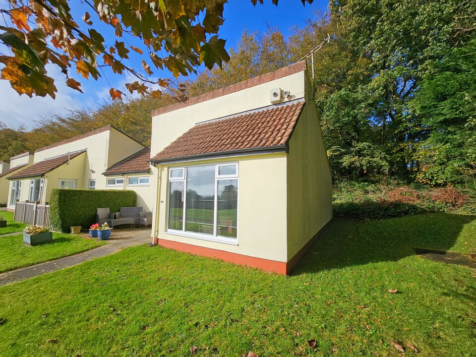 3 bed lodge for sale in Honicombe Manor, Callington  - Property Image 16