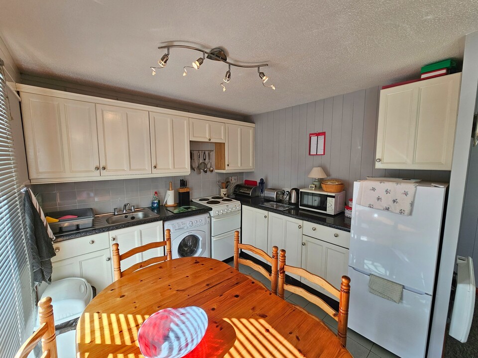 3 bed lodge for sale in Honicombe Manor, Callington  - Property Image 4