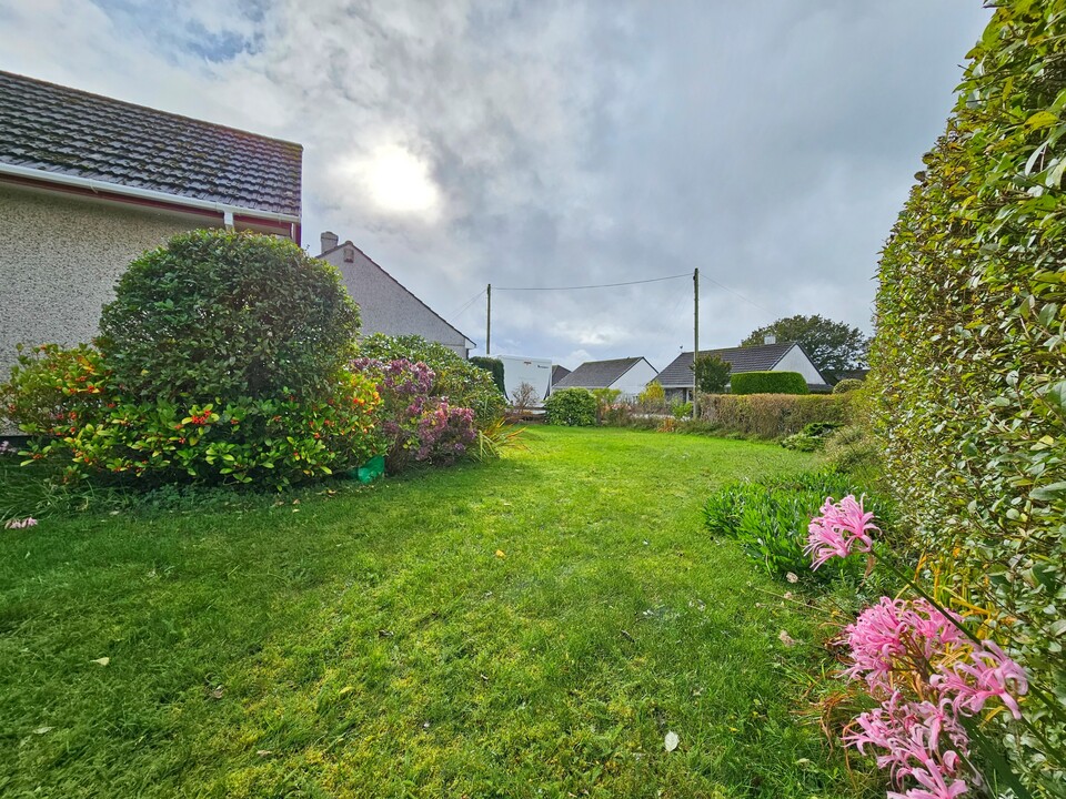 3 bed bungalow for sale in Broad Park Road, Yelverton  - Property Image 15