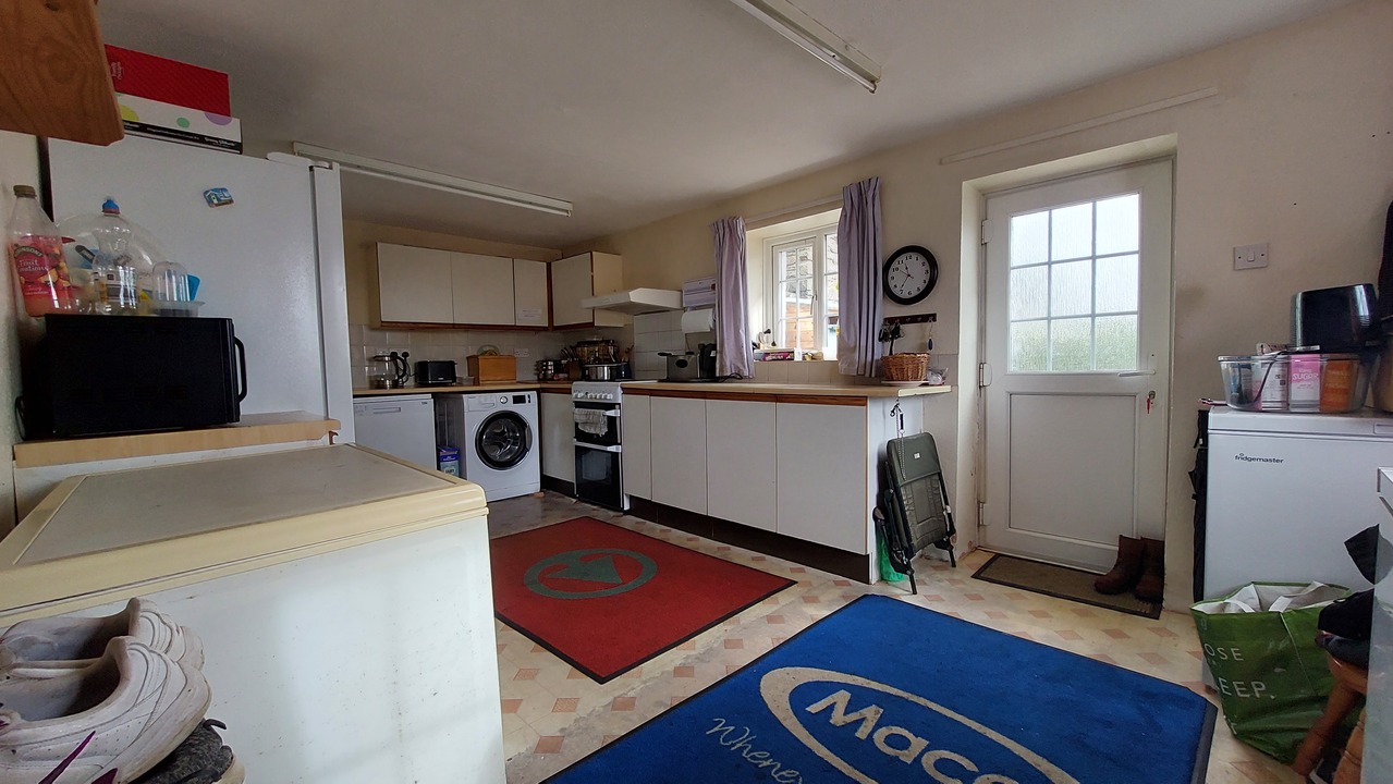 3 bed cottage for sale in Meeth, Okehampton  - Property Image 3