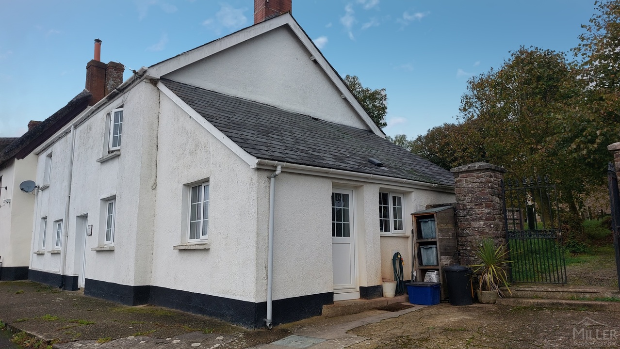3 bed cottage for sale in Meeth, Okehampton - Property Image 1