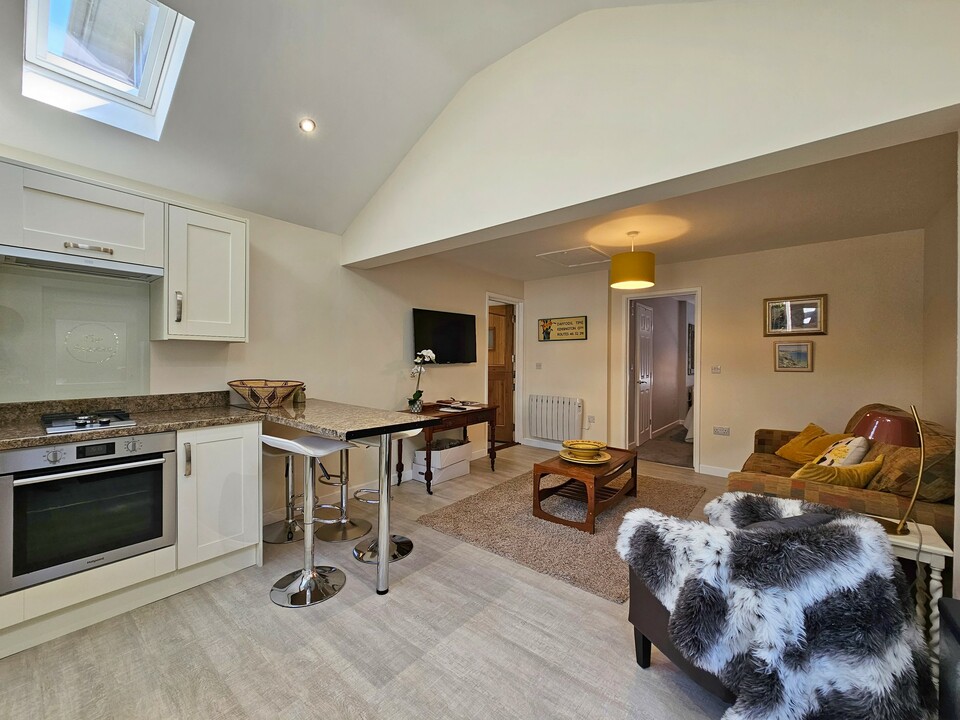 4 bed semi-detached house for sale in Milton Crescent, Tavistock  - Property Image 16