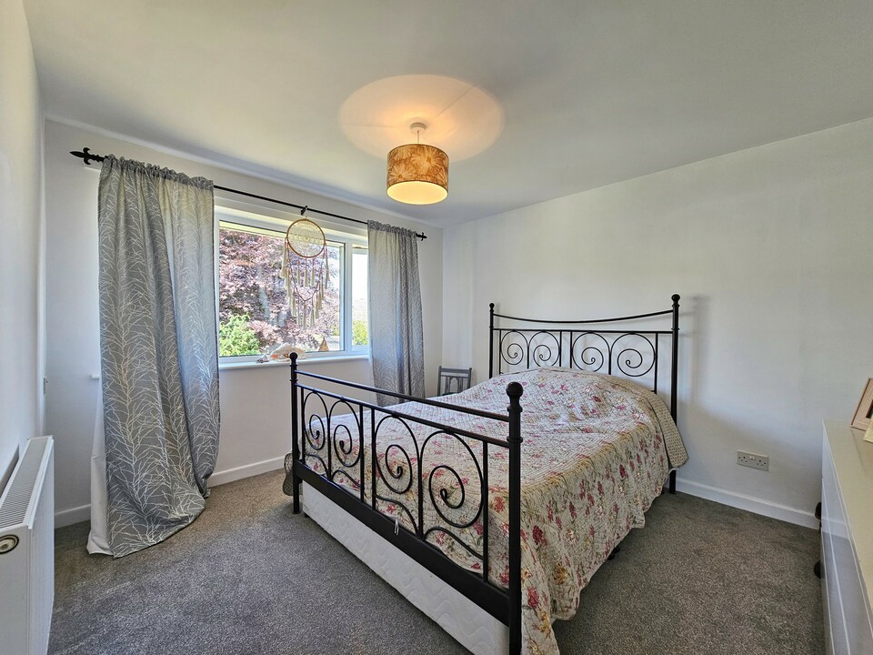 4 bed semi-detached house for sale in Milton Crescent, Tavistock  - Property Image 11
