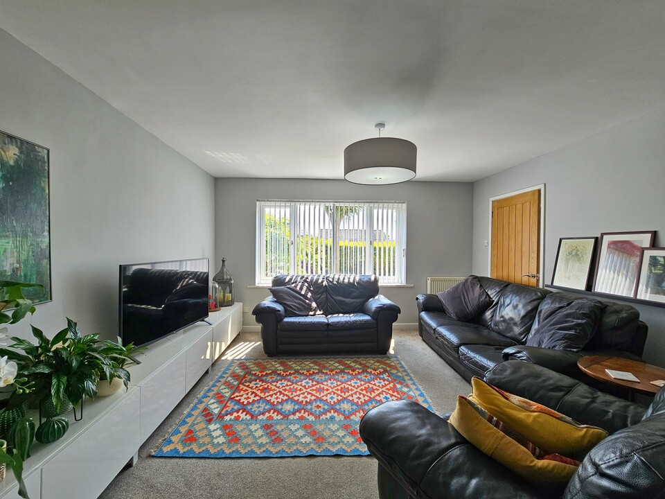 4 bed semi-detached house for sale in Milton Crescent, Tavistock  - Property Image 8