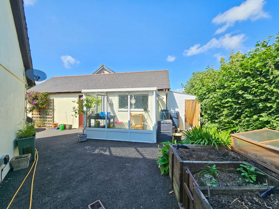 4 bed detached bungalow for sale in Chives Bedford Street, Yelverton  - Property Image 28
