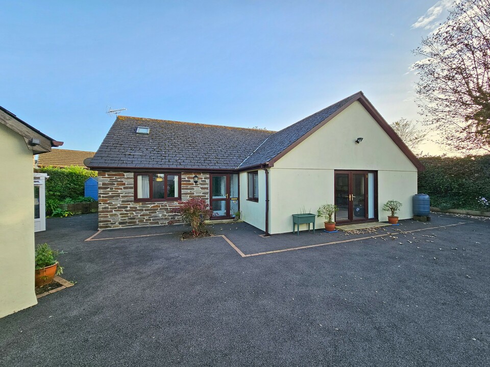 4 bed detached bungalow for sale in Chives Bedford Street, Yelverton  - Property Image 34