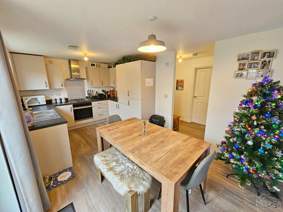 3 bed end of terrace house for sale in Fulmar Road, Bude  - Property Image 3